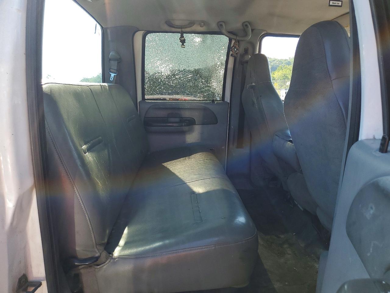 2004 Ford F350 Srw Super Duty White vin: 1FTSW31P04ED64318