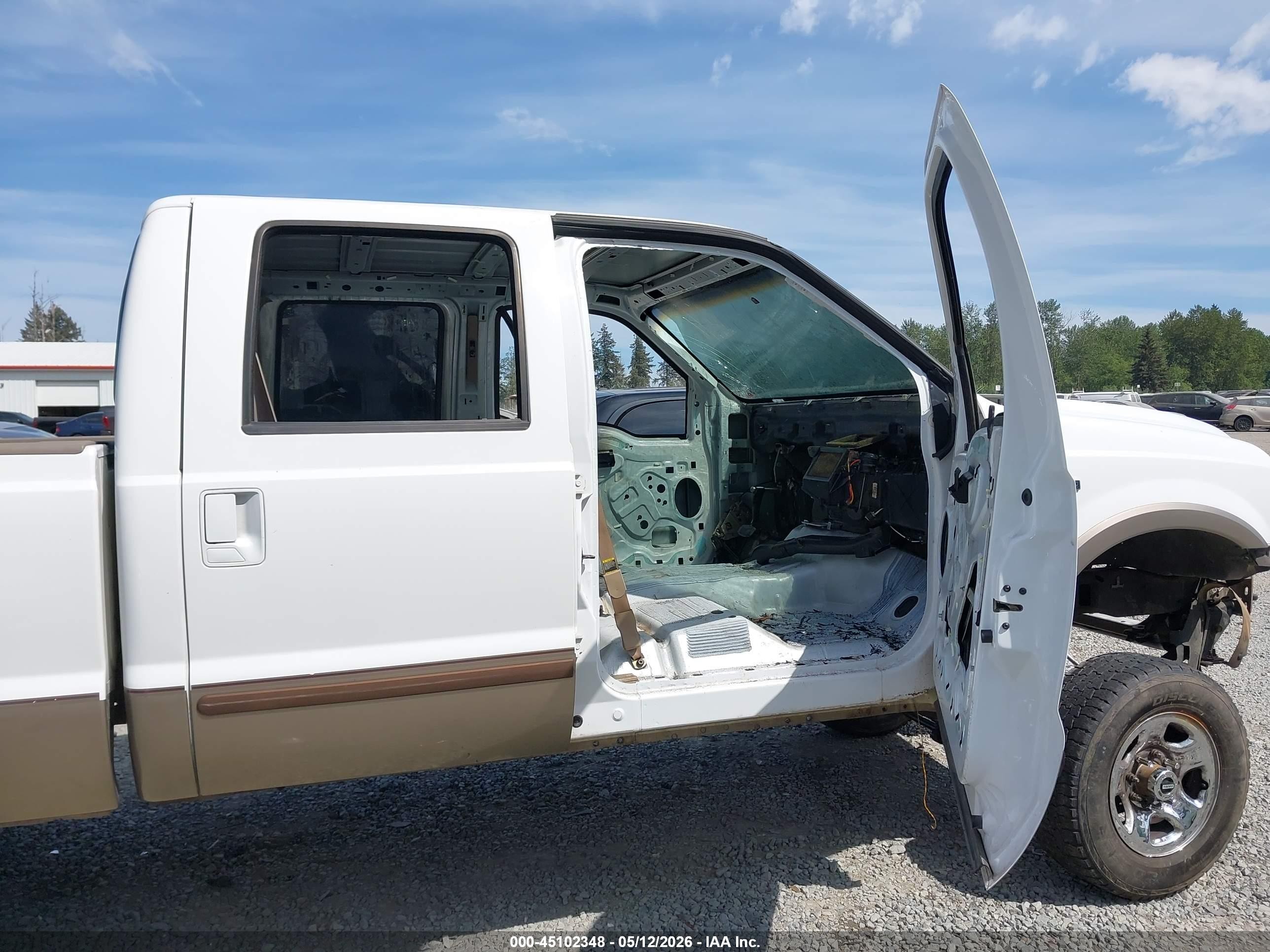 2004 Ford F-350 Lariat/xl/xlt White vin: 1FTSW31P14ED06007