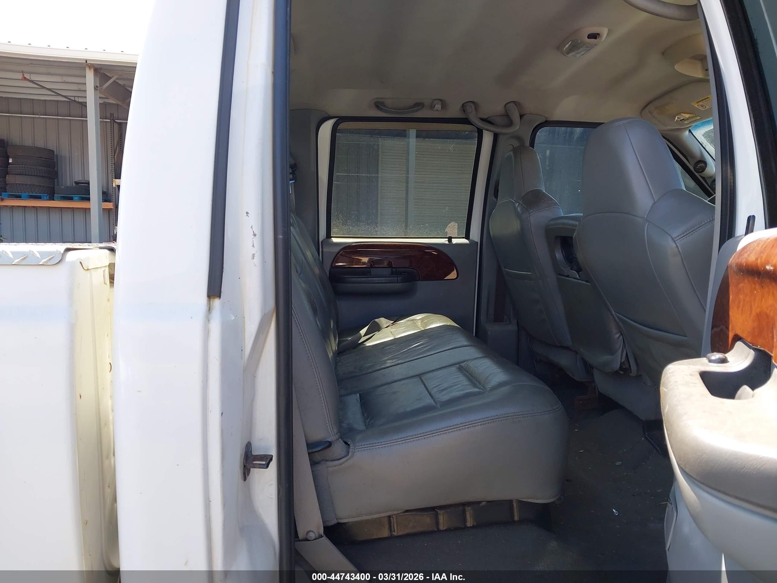 2003 Ford F-350 Lariat/xl/xlt White vin: 1FTSW31P23EC97137
