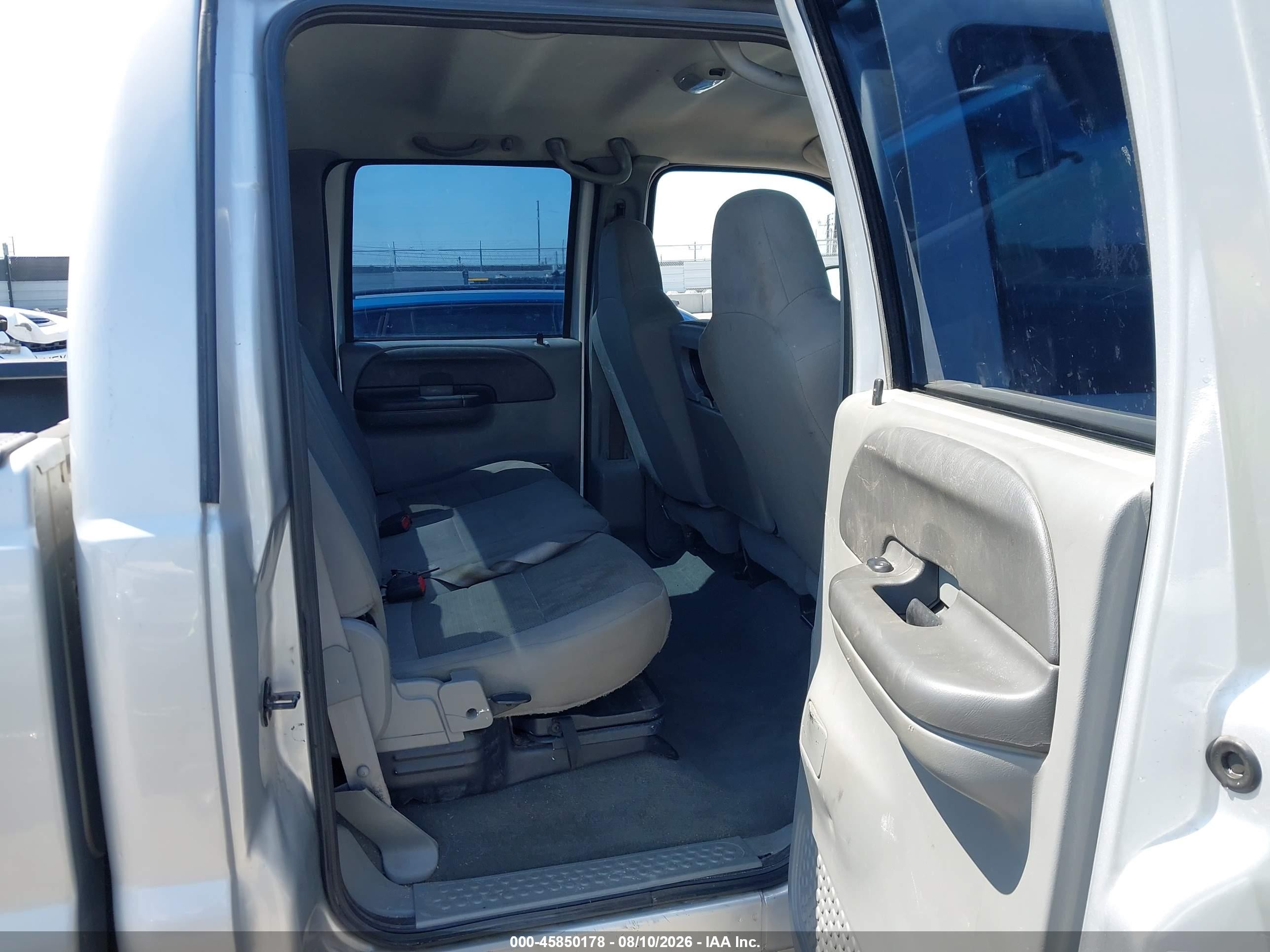 2004 Ford F-350 Lariat/xl/xlt Silver vin: 1FTSW31P24EE01840