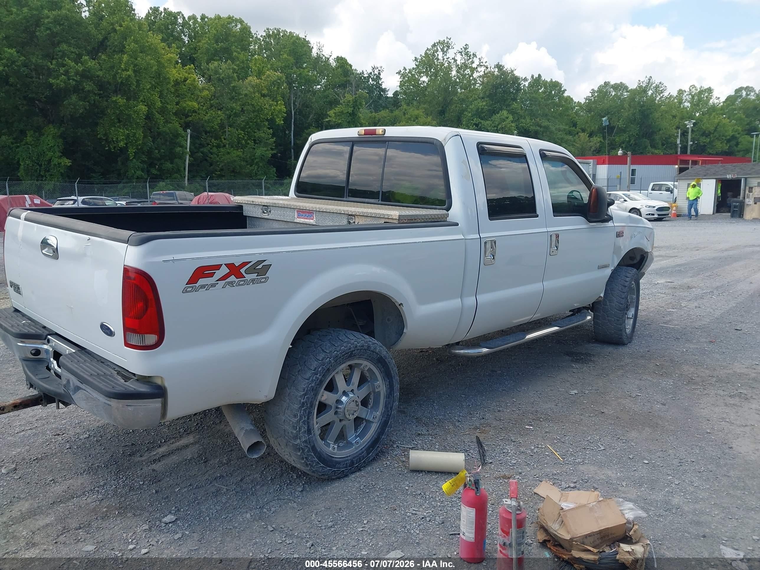 2004 Ford F-350 Lariat/xl/xlt White vin: 1FTSW31P54EA32097