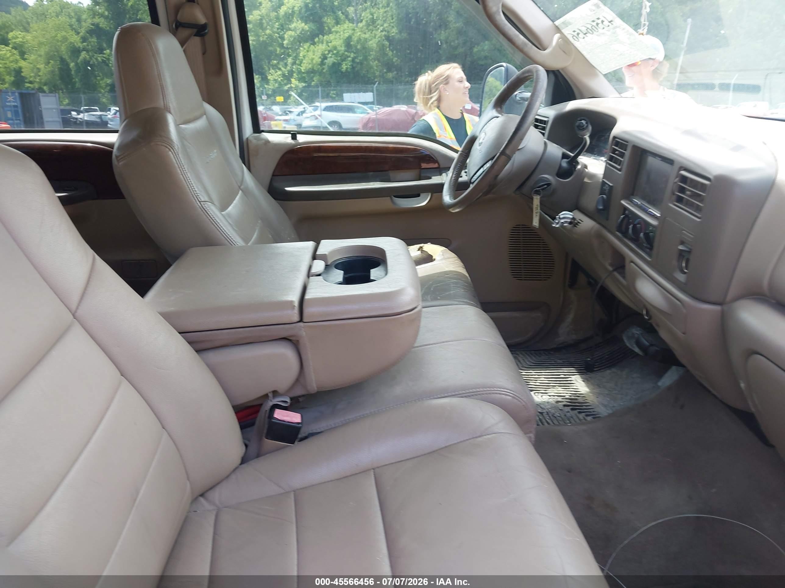 2004 Ford F-350 Lariat/xl/xlt White vin: 1FTSW31P54EA32097