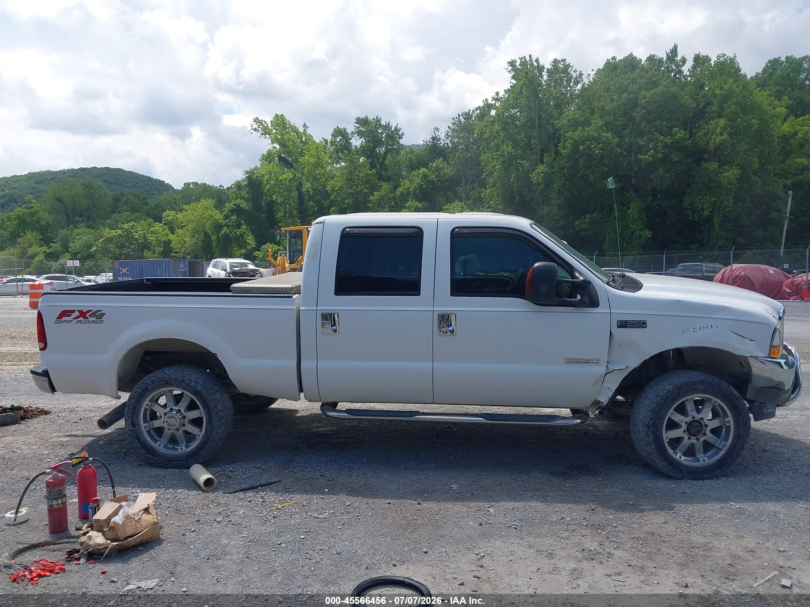 2004 Ford F-350 Lariat/xl/xlt White vin: 1FTSW31P54EA32097
