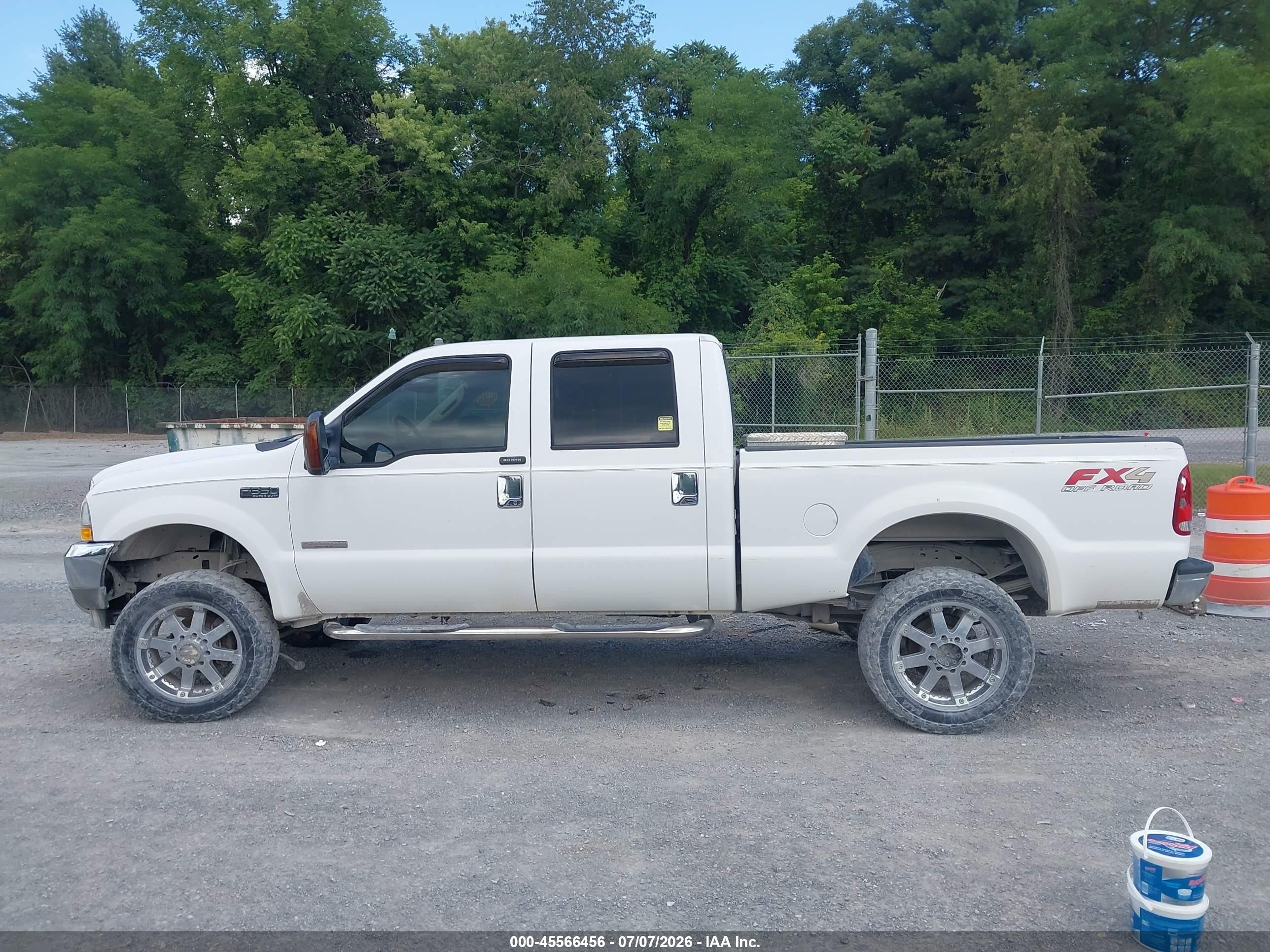 2004 Ford F-350 Lariat/xl/xlt White vin: 1FTSW31P54EA32097