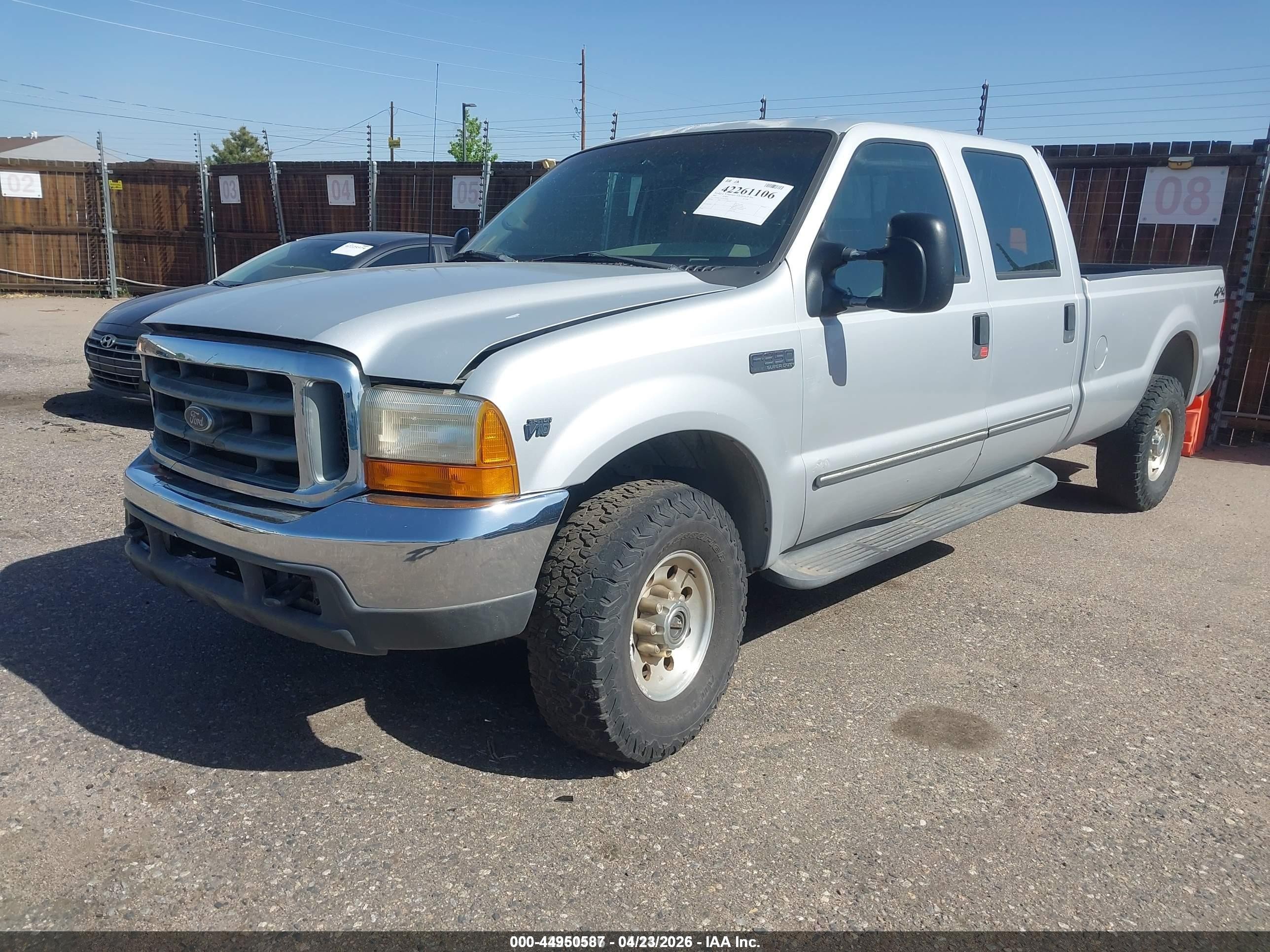 2000 Ford F-350 Lariat/xl/xlt Серебряный vin: 1FTSW31S6YEE49156