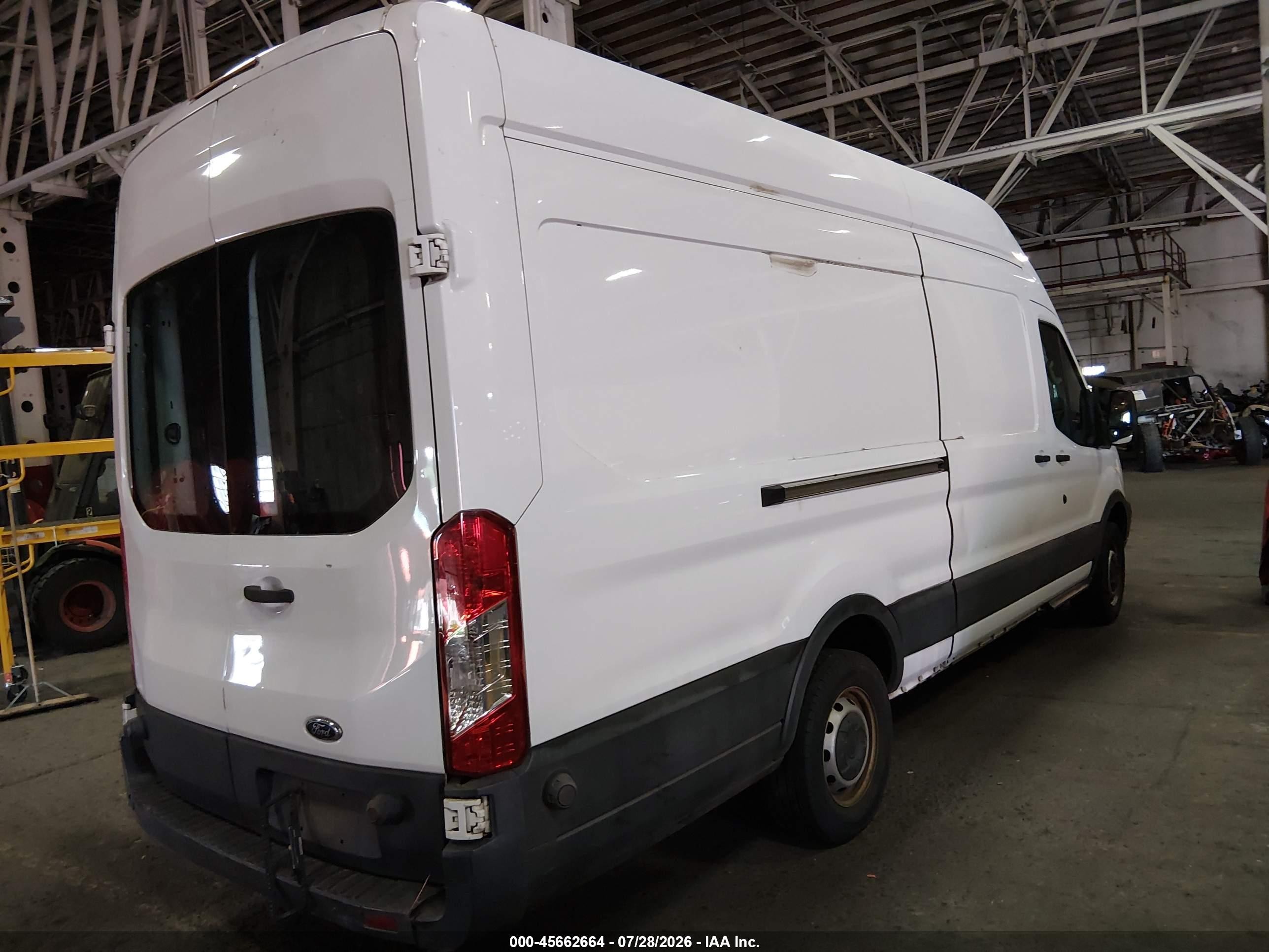 2015 Ford Transit-350   Orange vin: 1FTSW3XGXFKA02797