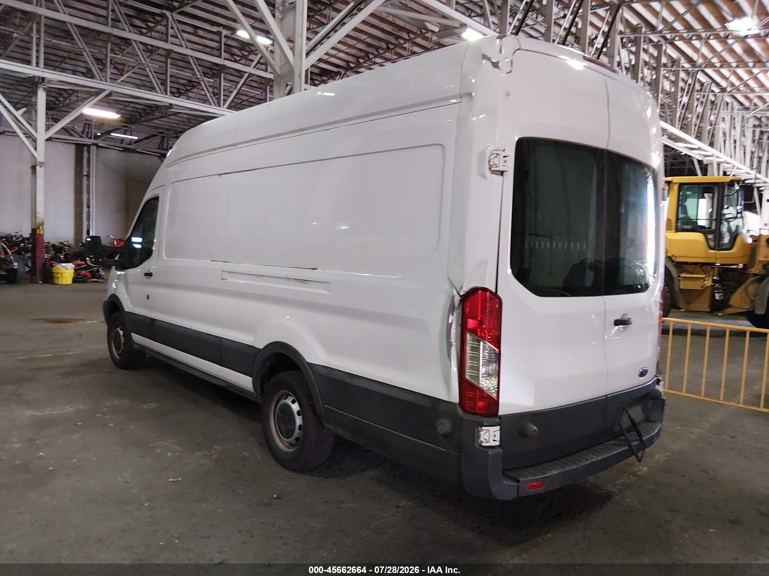 2015 Ford Transit-350   Orange vin: 1FTSW3XGXFKA02797