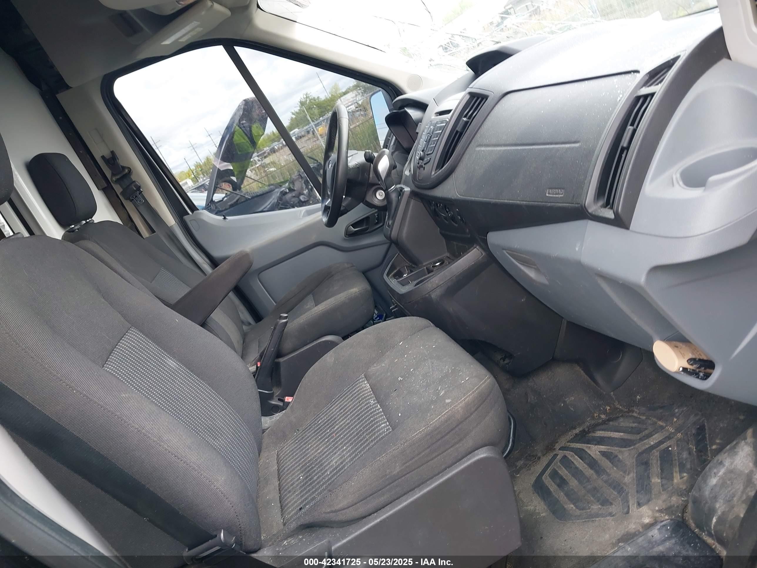 2015 Ford Transit-350   Black vin: 1FTSW3XGXFKA66757