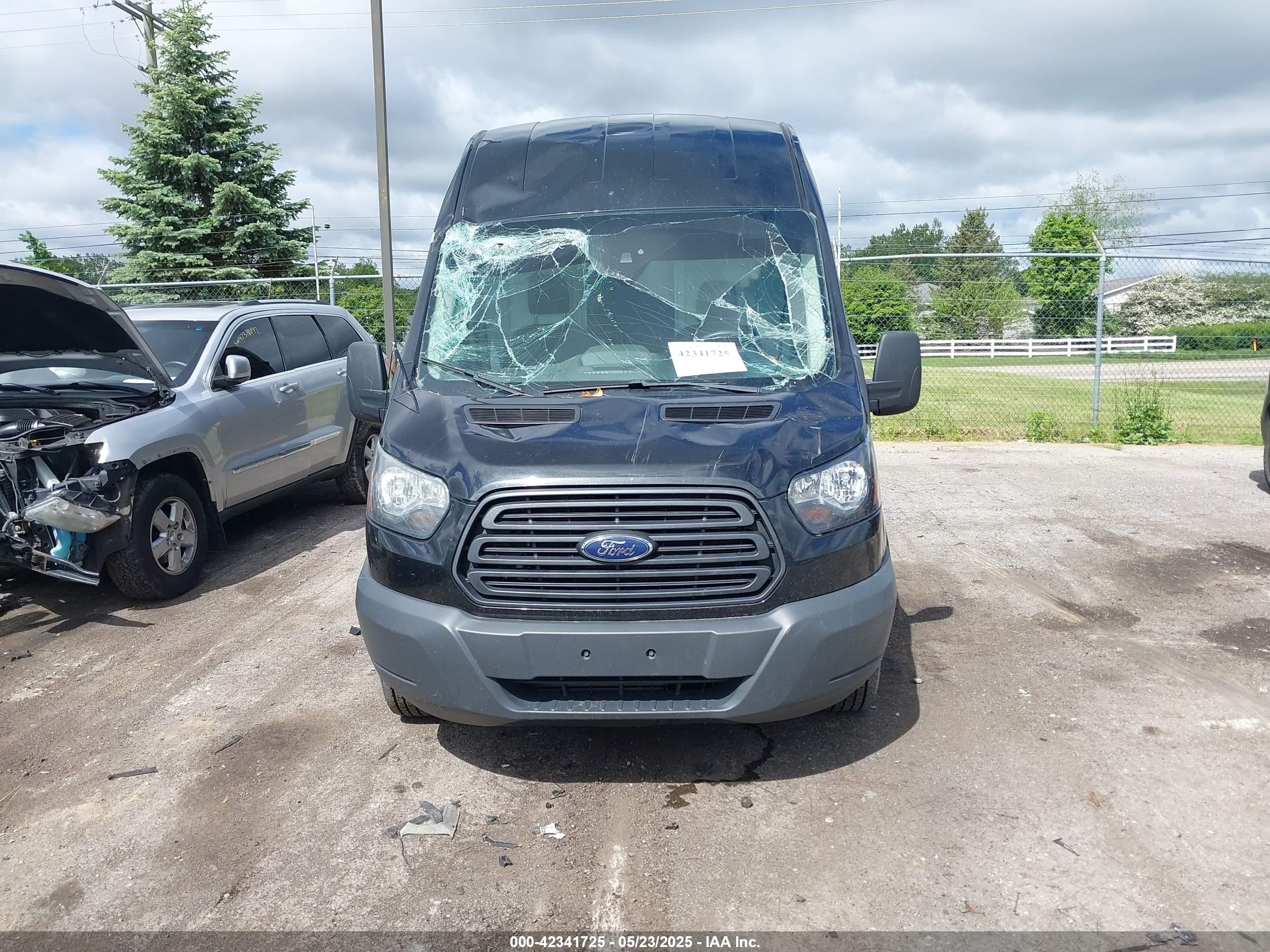 2015 Ford Transit-350   Black vin: 1FTSW3XGXFKA66757