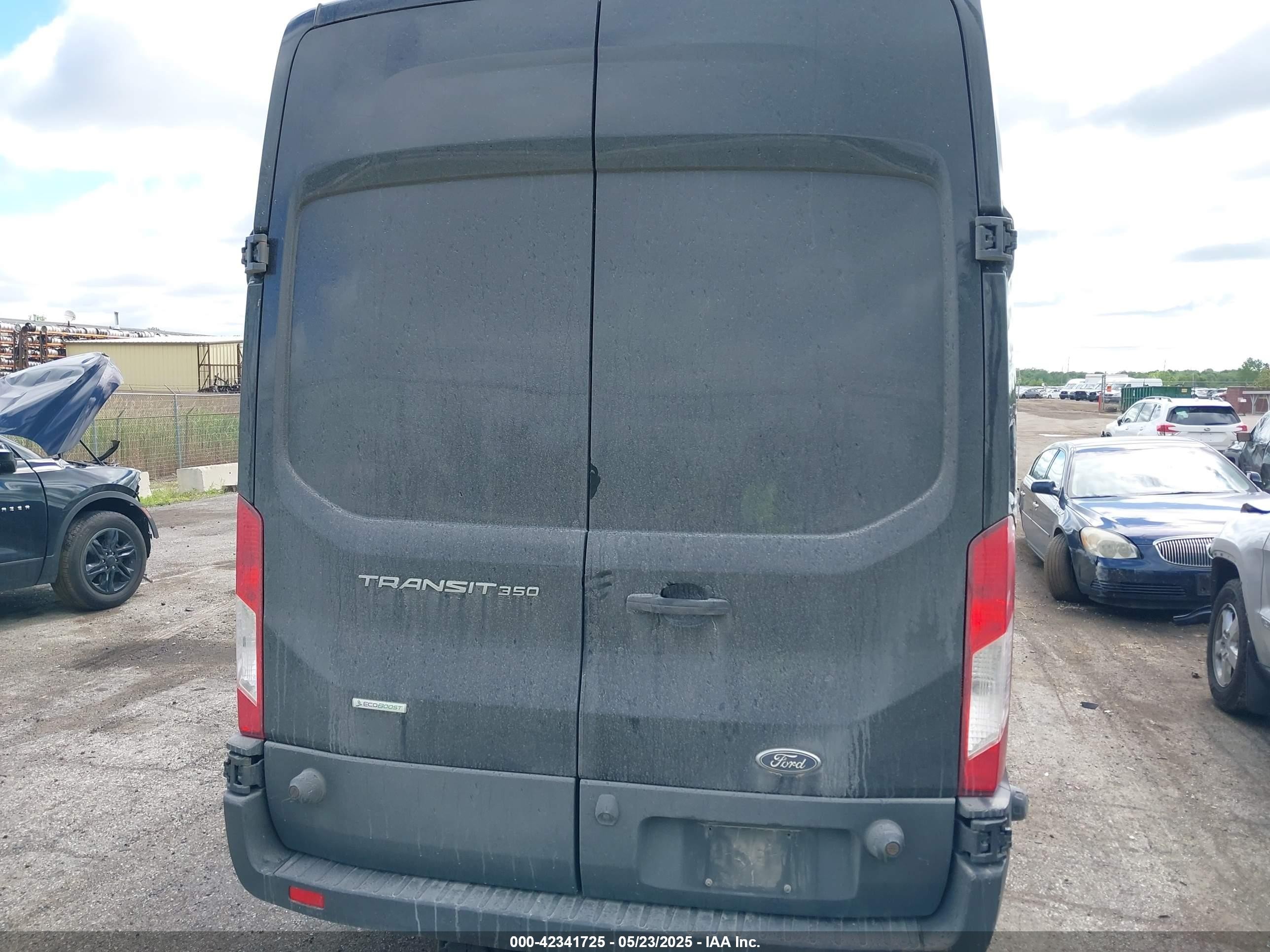 2015 Ford Transit-350   Black vin: 1FTSW3XGXFKA66757