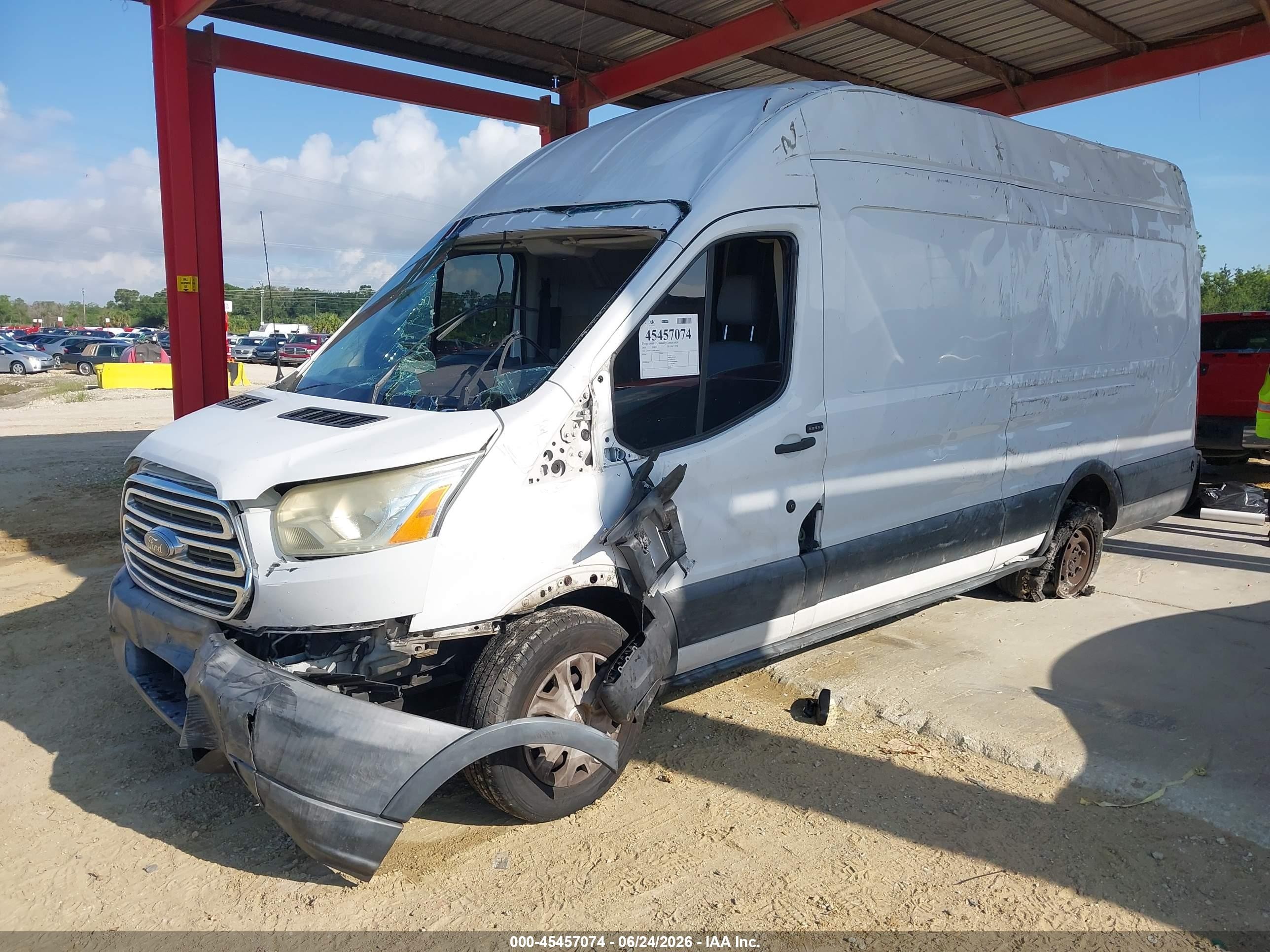 2015 Ford Transit-350   White vin: 1FTSW3XV5FKA48942
