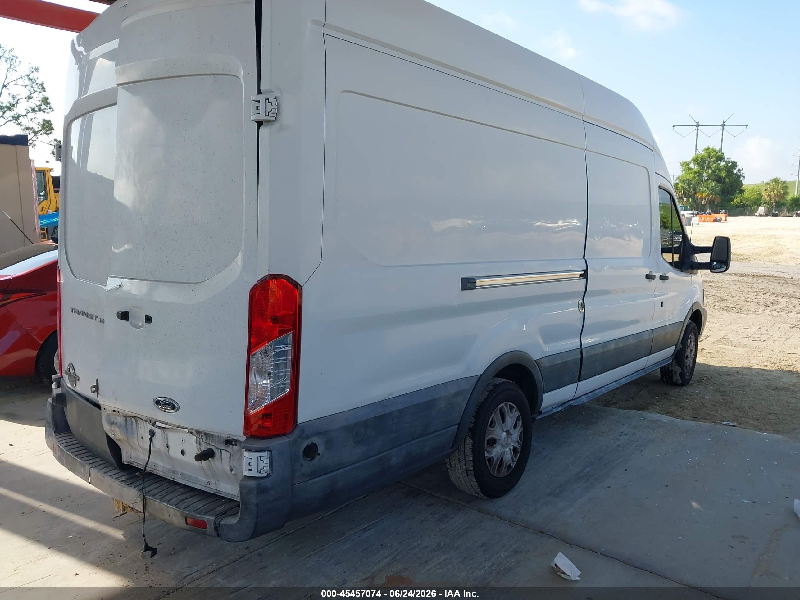 2015 Ford Transit-350   White vin: 1FTSW3XV5FKA48942