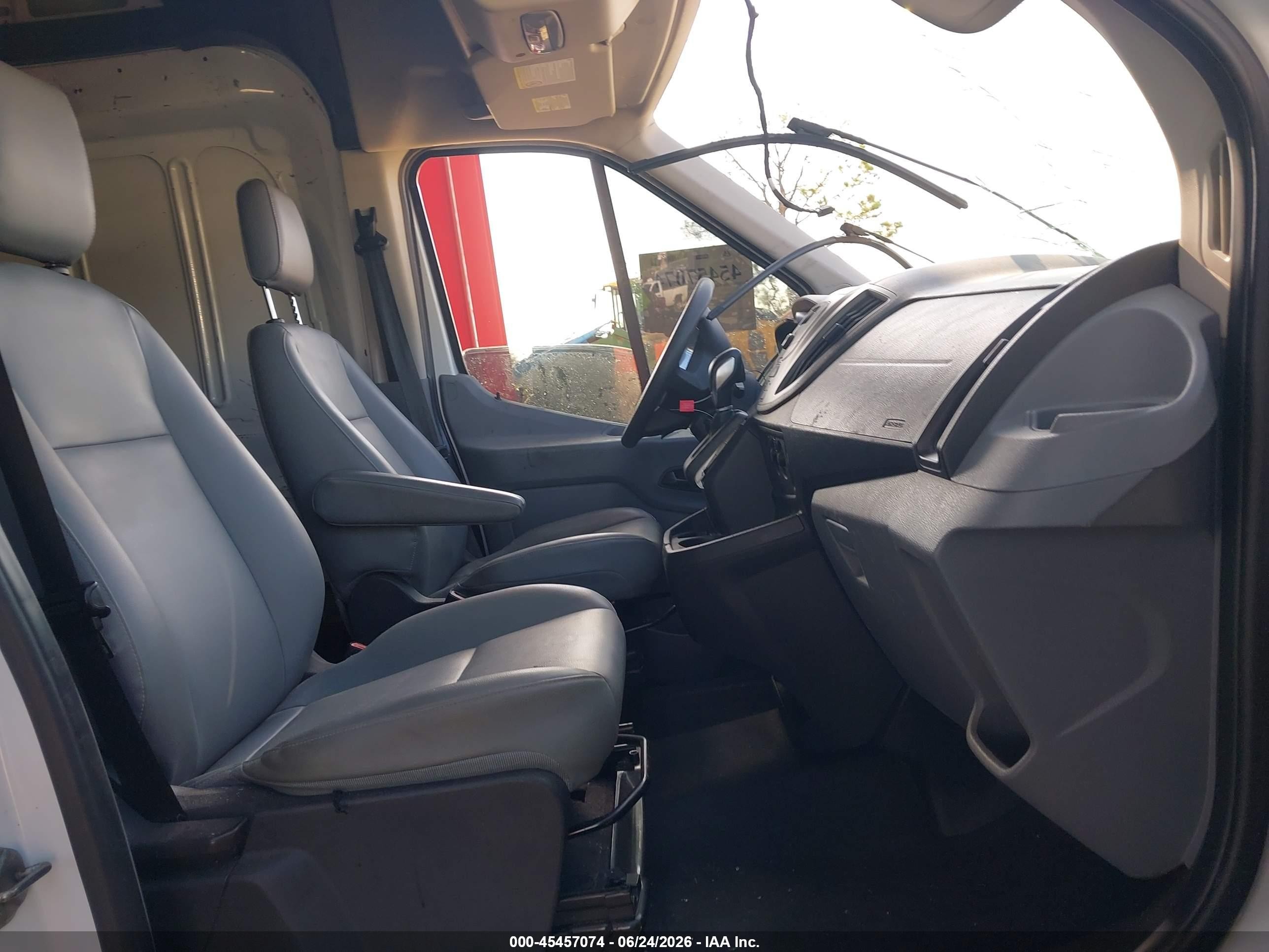 2015 Ford Transit-350   White vin: 1FTSW3XV5FKA48942