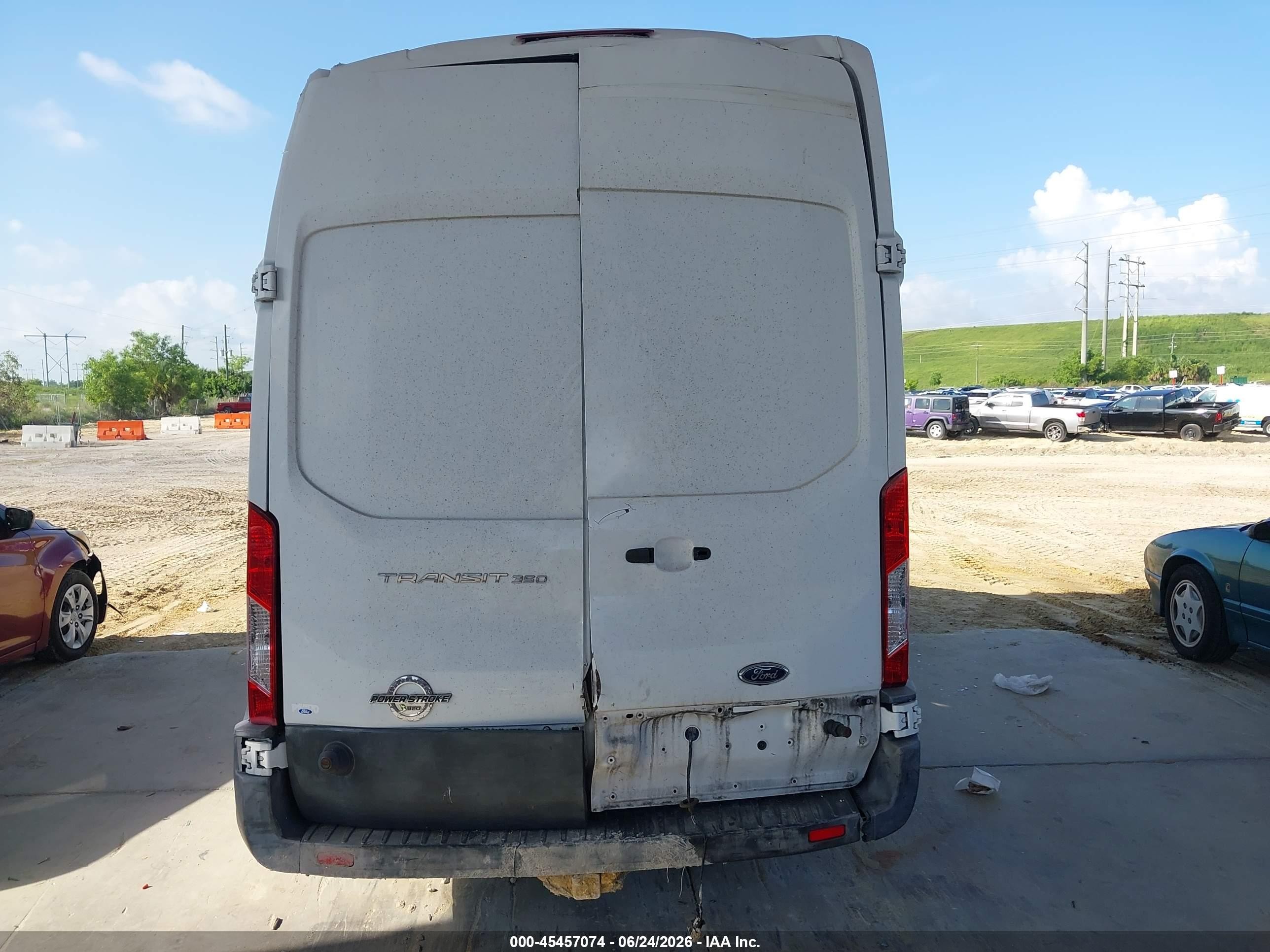 2015 Ford Transit-350   White vin: 1FTSW3XV5FKA48942