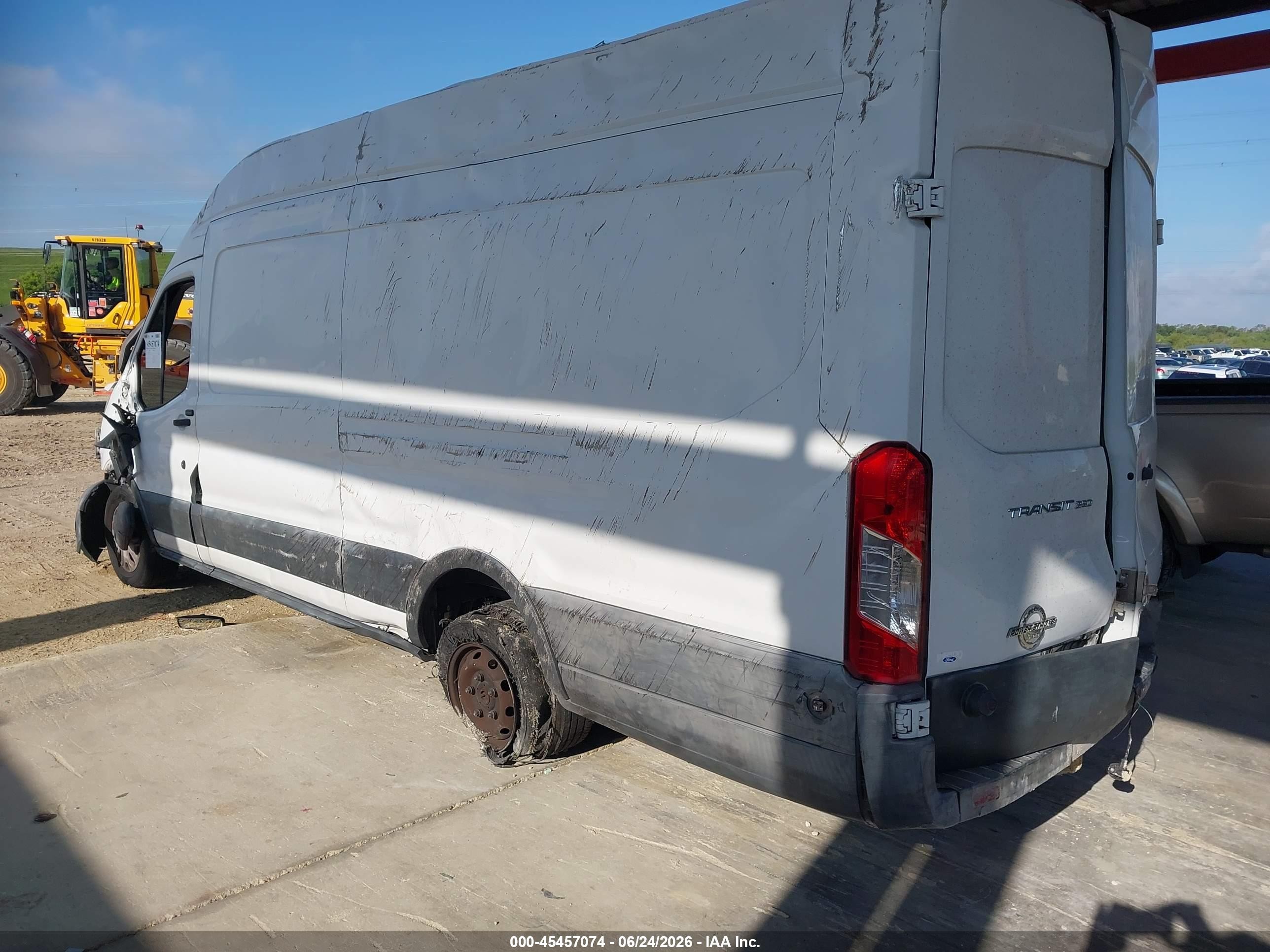 2015 Ford Transit-350   White vin: 1FTSW3XV5FKA48942