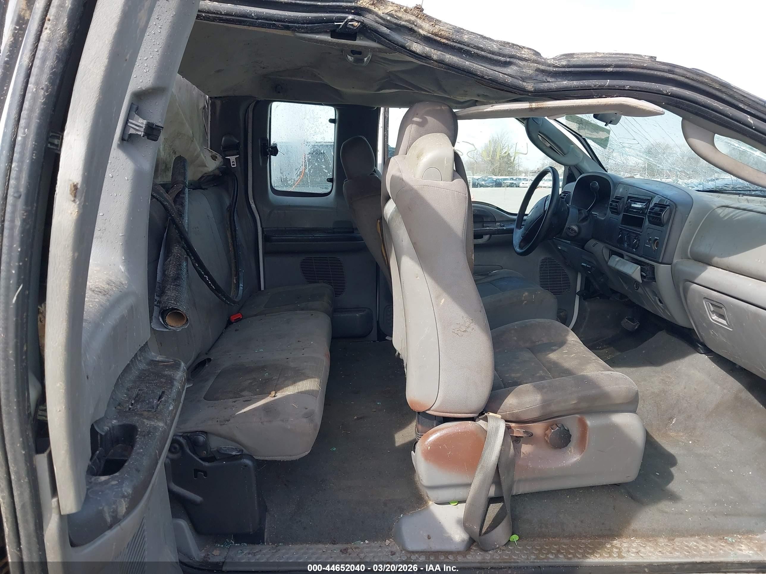 2005 Ford F-250 Lariat/xl/xlt White vin: 1FTSX20505EA93091