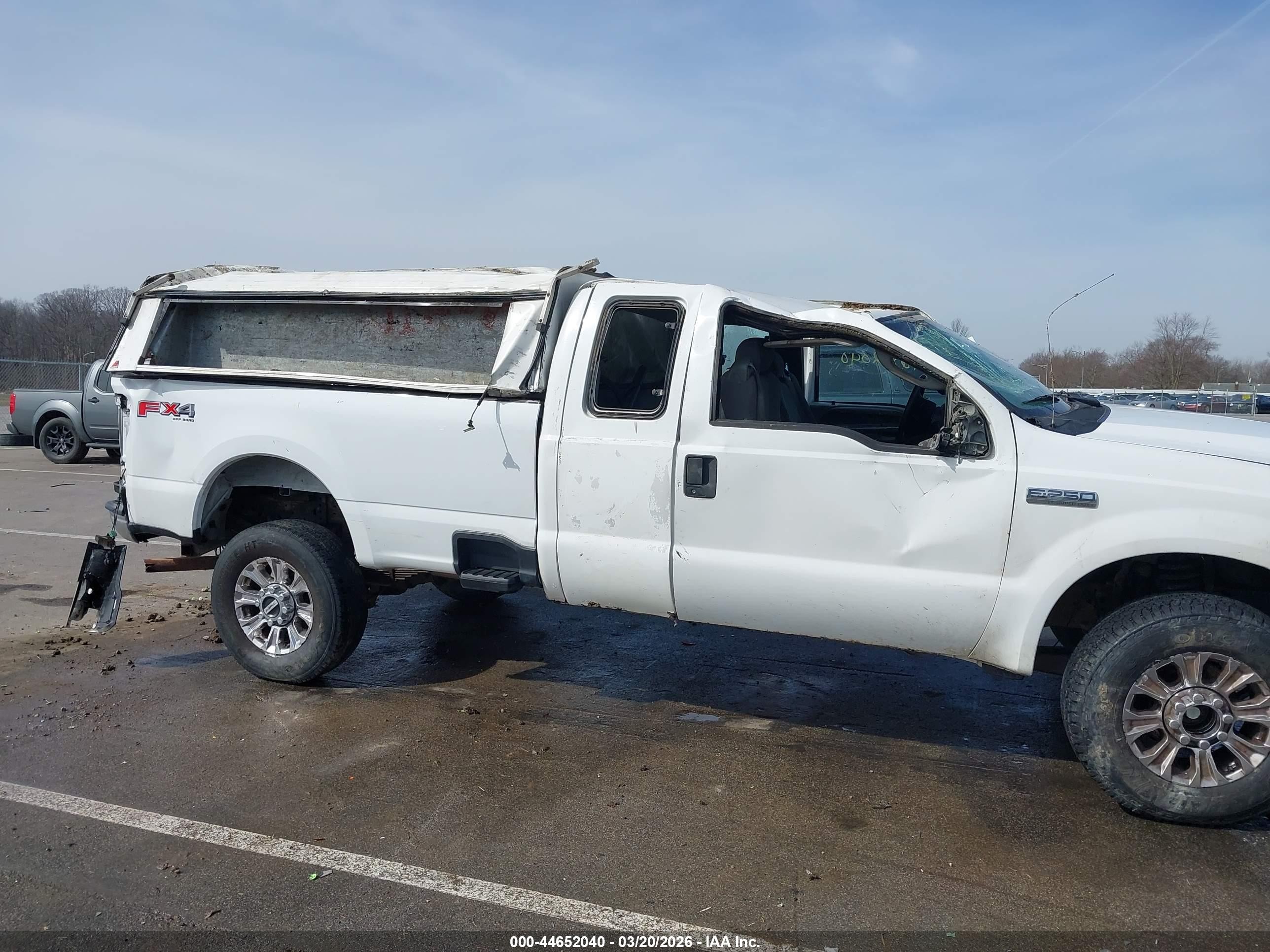 2005 Ford F-250 Lariat/xl/xlt White vin: 1FTSX20505EA93091
