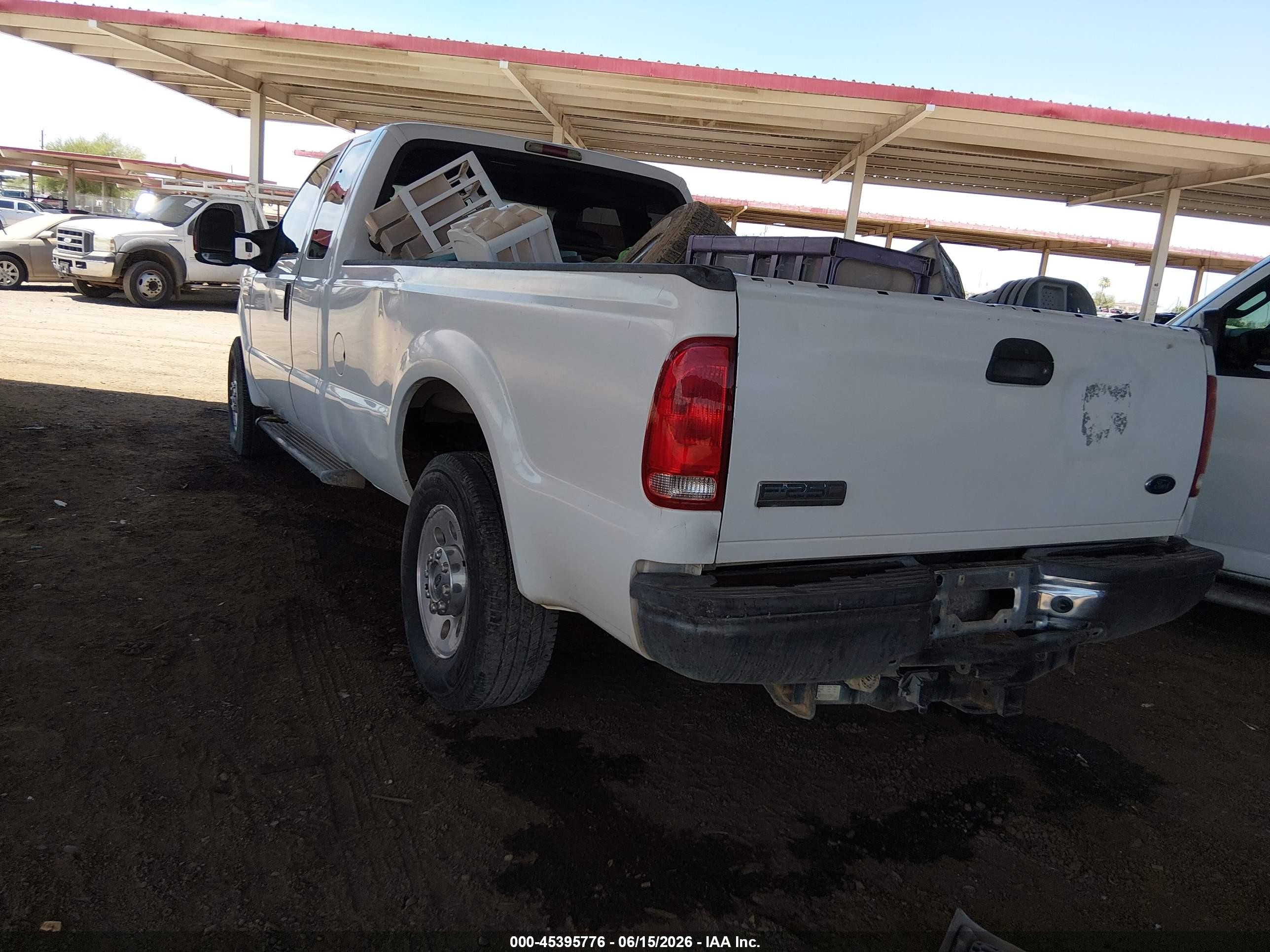 2005 Ford F-250 Lariat/xl/xlt Белый vin: 1FTSX20505EC50361