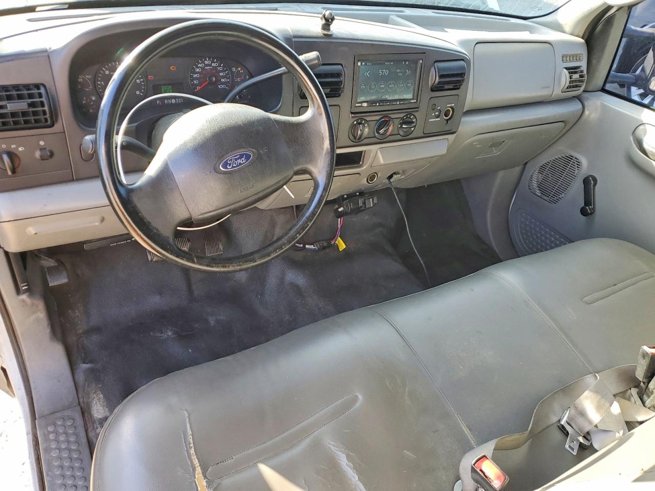 2005 Ford F250 Super Duty White vin: 1FTSX20515EC09222