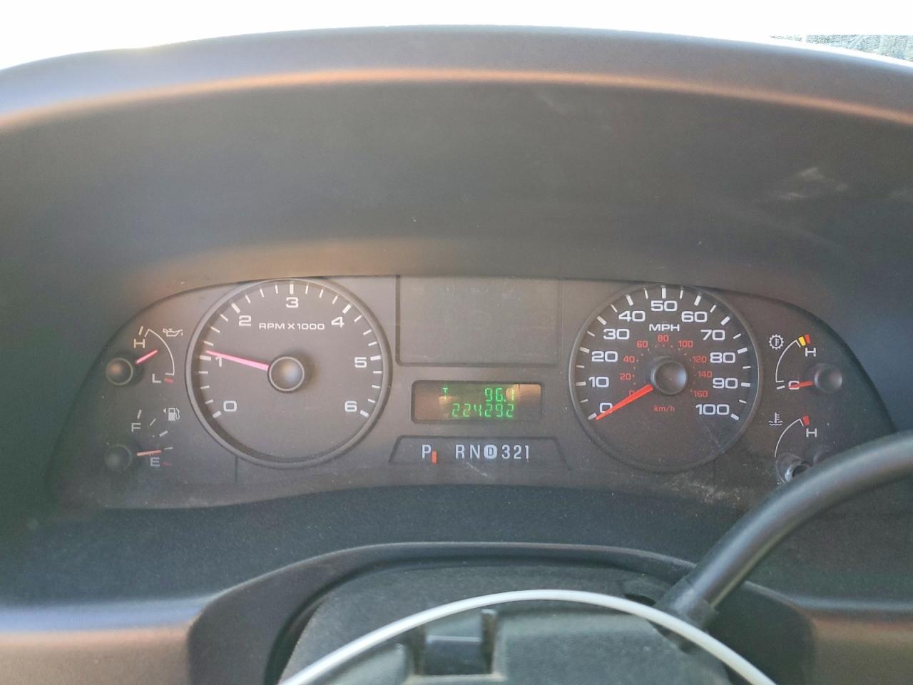 2005 Ford F250 Super Duty White vin: 1FTSX20515EC09222