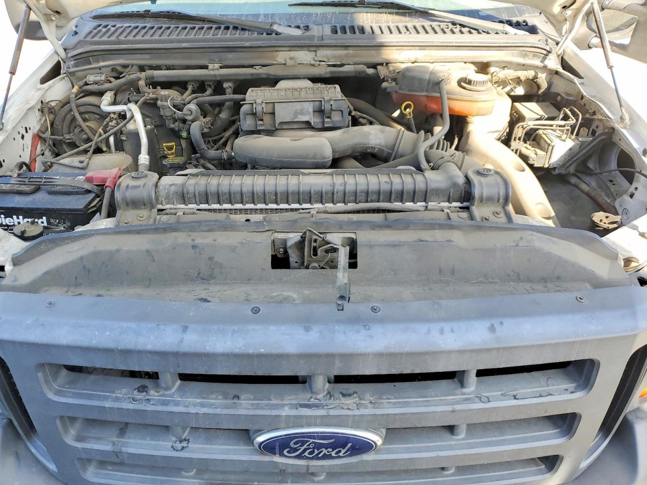 2005 Ford F250 Super Duty White vin: 1FTSX20515EC09222