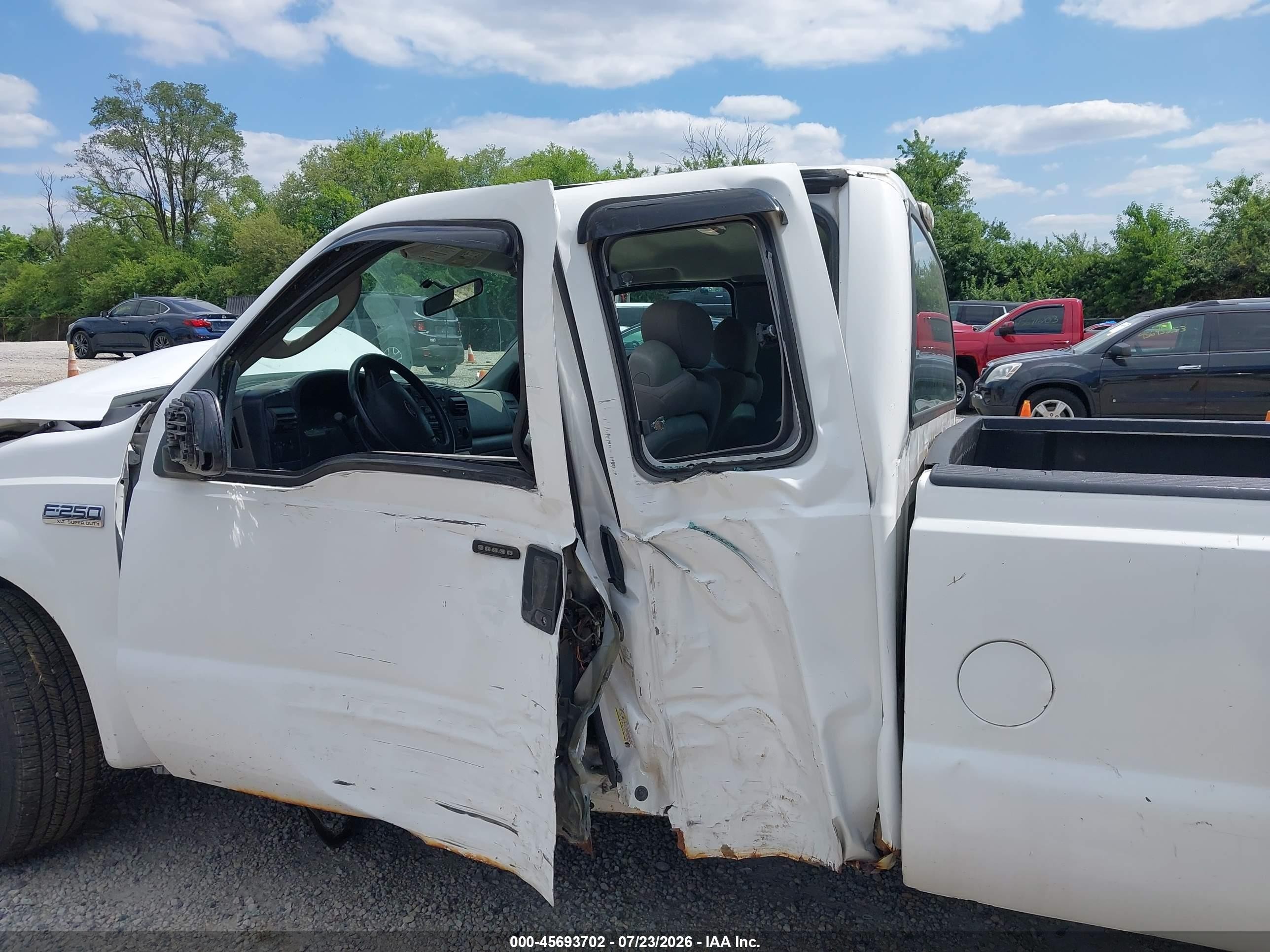2006 Ford F-250 Lariat/xl/xlt White vin: 1FTSX20516EC33196
