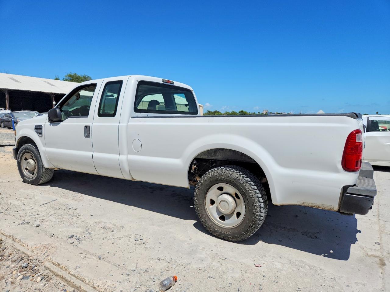 2008 Ford F250 Super Duty White vin: 1FTSX20548EE40880