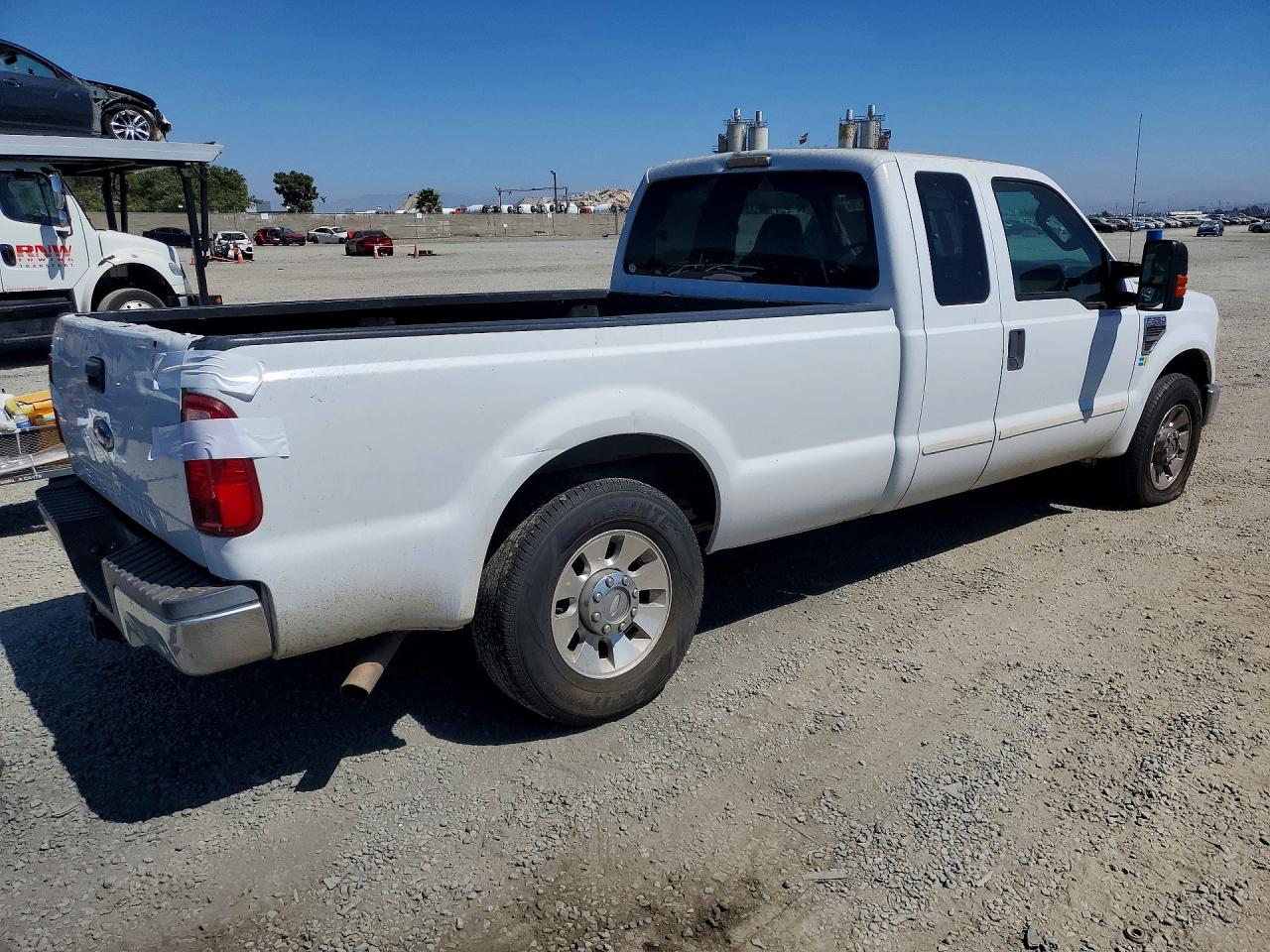 2009 Ford F250 Super Duty White vin: 1FTSX20569EB24124