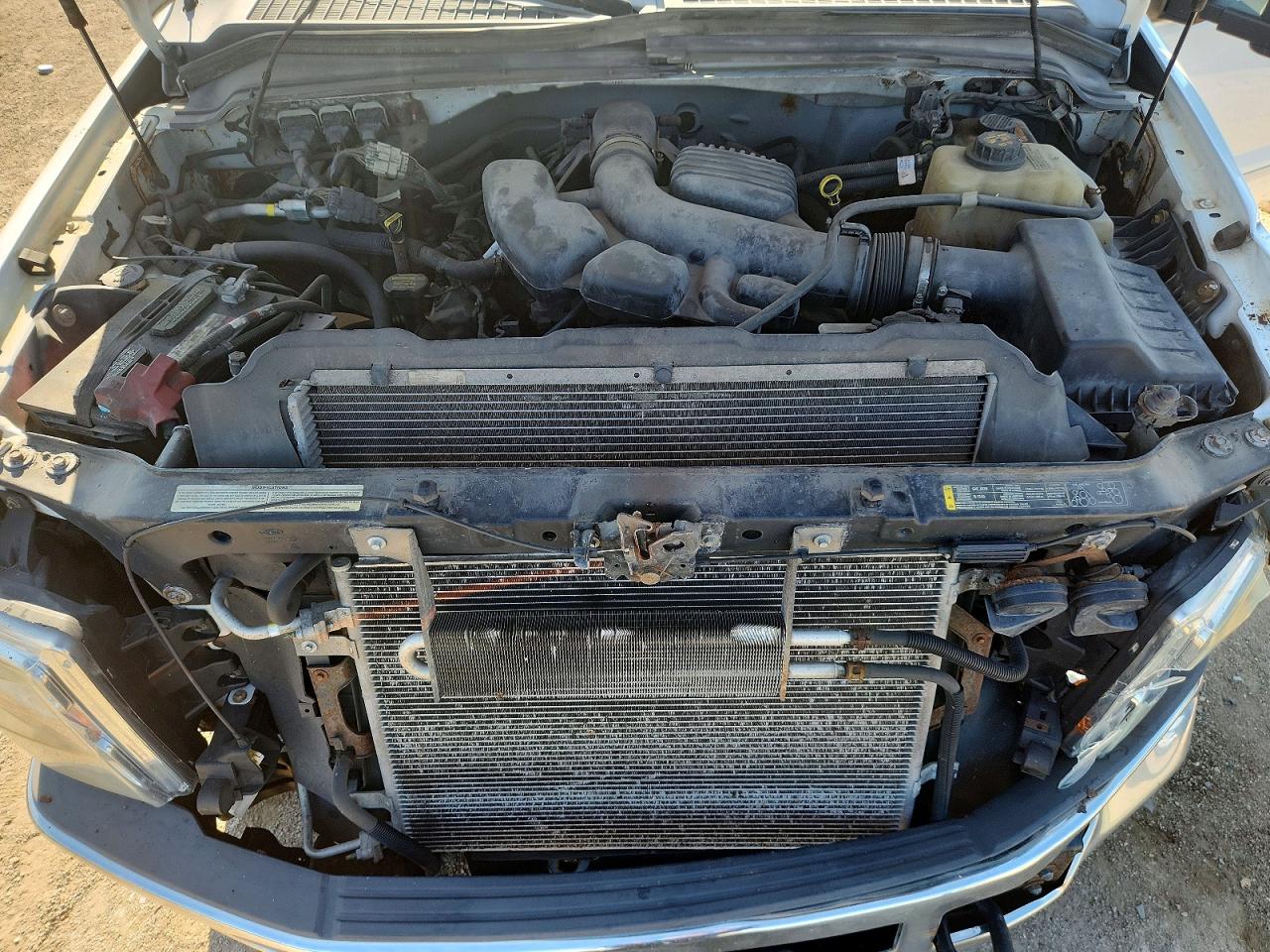 2009 Ford F250 Super Duty White vin: 1FTSX20589EA80756