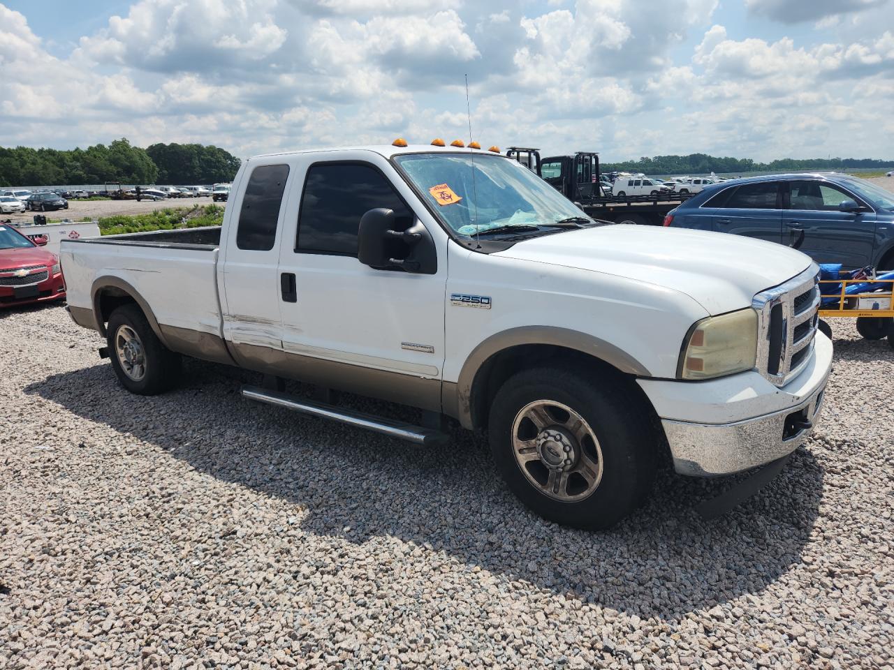 2005 Ford F250 Super Duty White vin: 1FTSX20P45EC28218