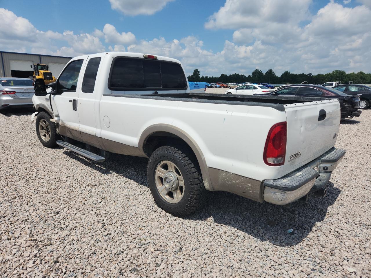 2005 Ford F250 Super Duty White vin: 1FTSX20P45EC28218