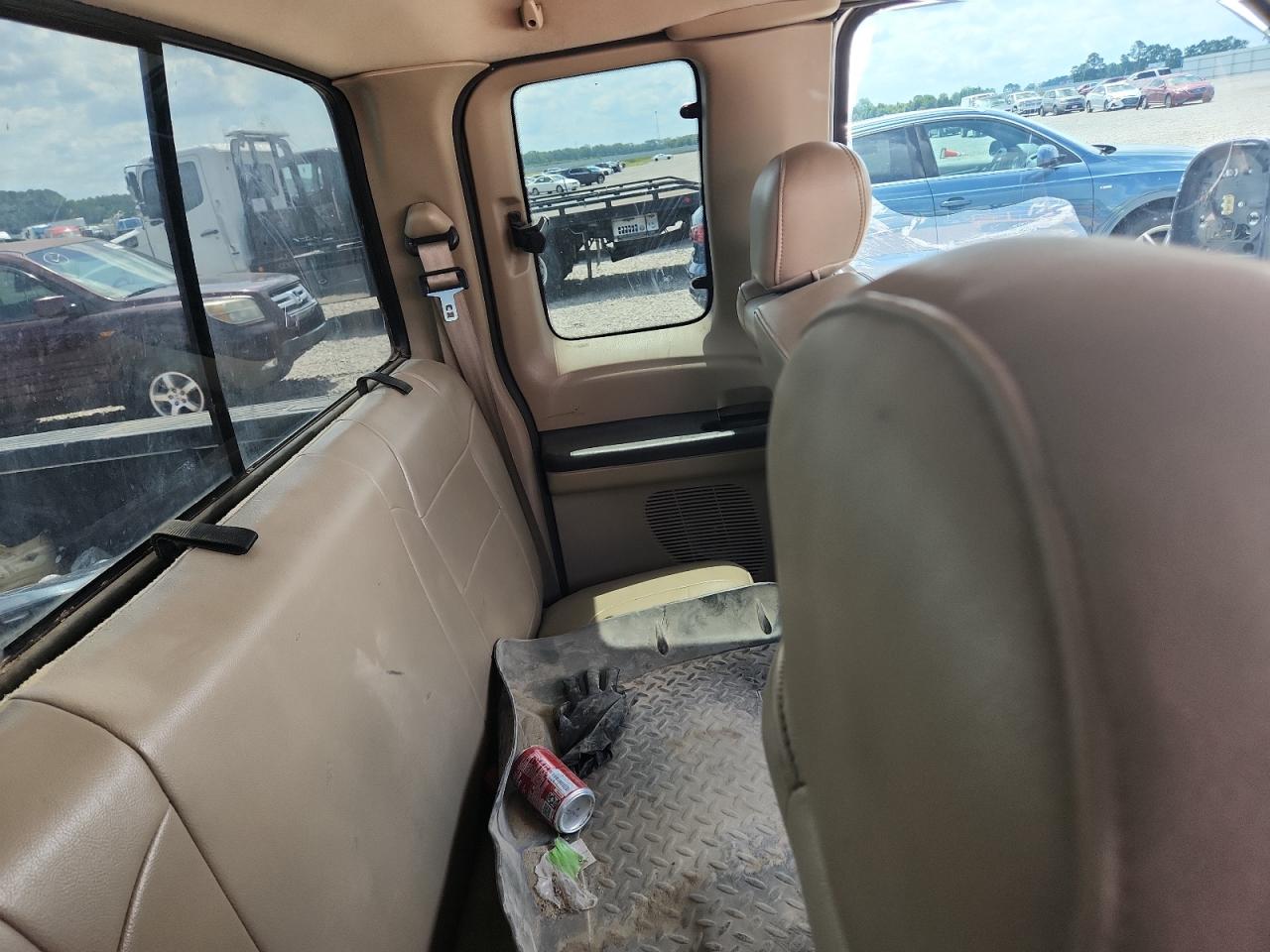 2005 Ford F250 Super Duty White vin: 1FTSX20P45EC28218