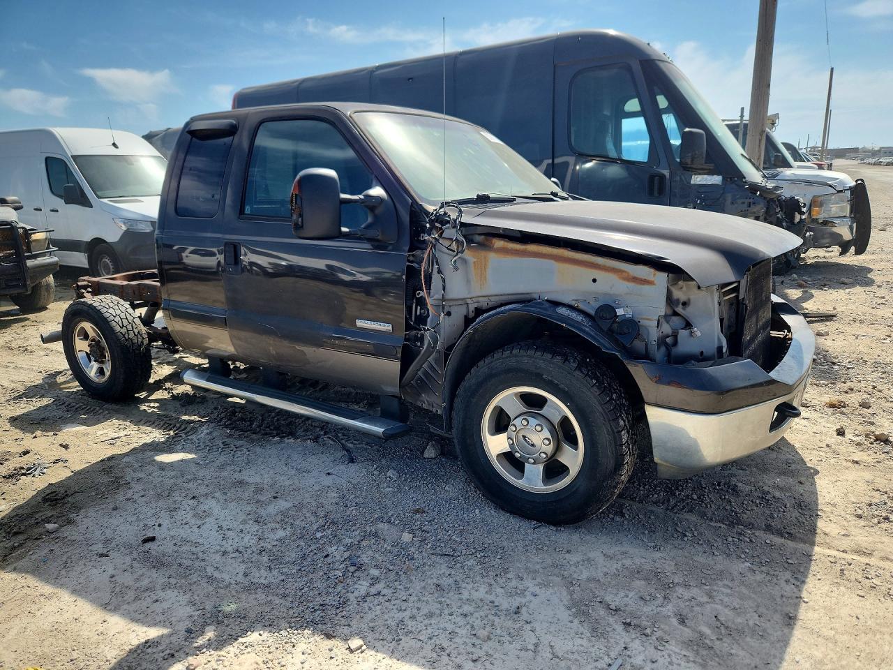 2005 Ford F250 Super Duty Brown vin: 1FTSX20P85EB74454