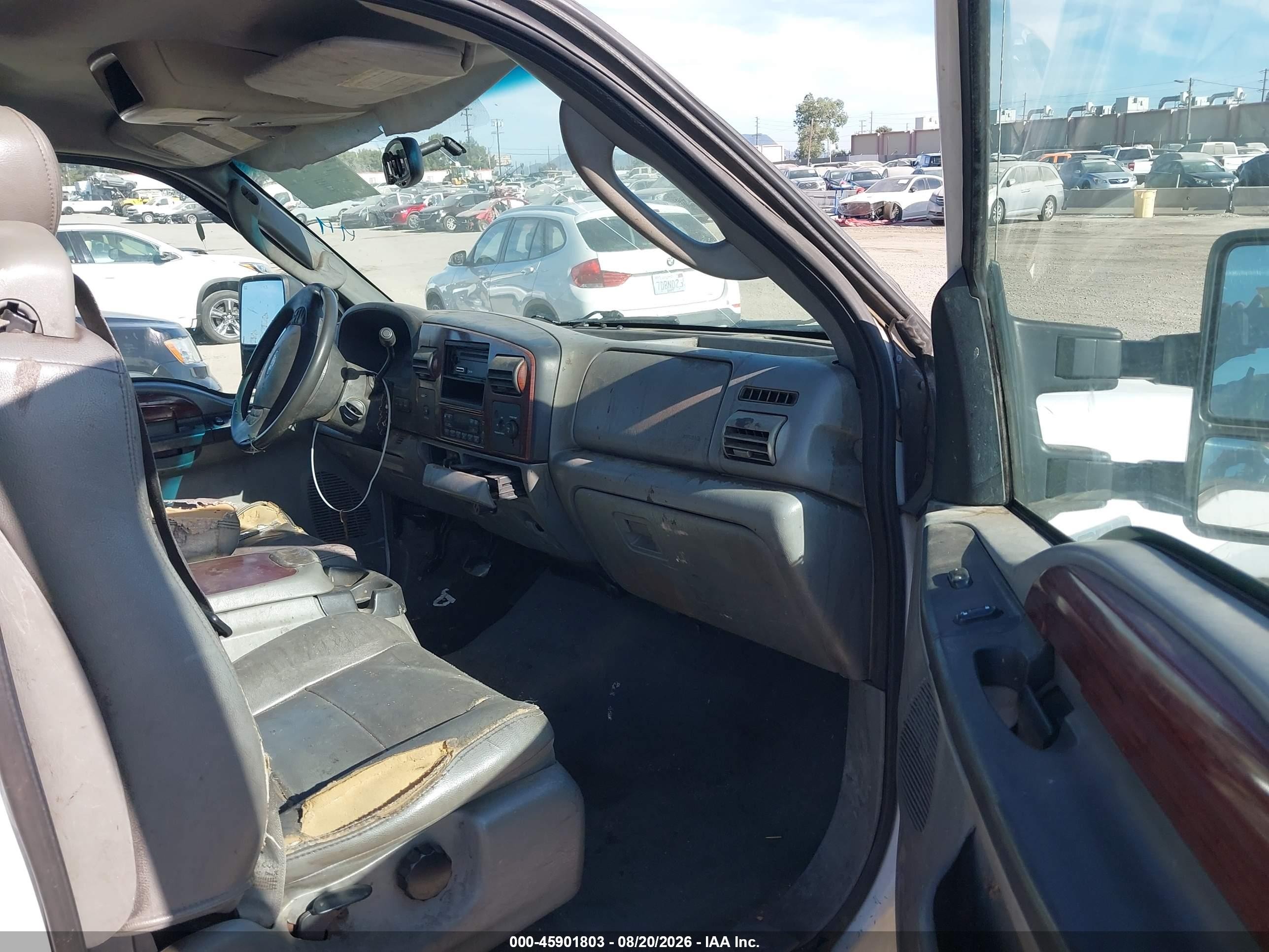 2005 Ford F-250 Lariat/xl/xlt White vin: 1FTSX20Y75EB00094