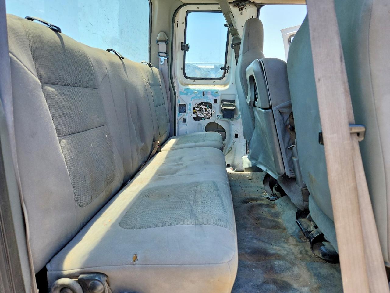 2006 Ford F250 Super Duty White vin: 1FTSX21506EC02441