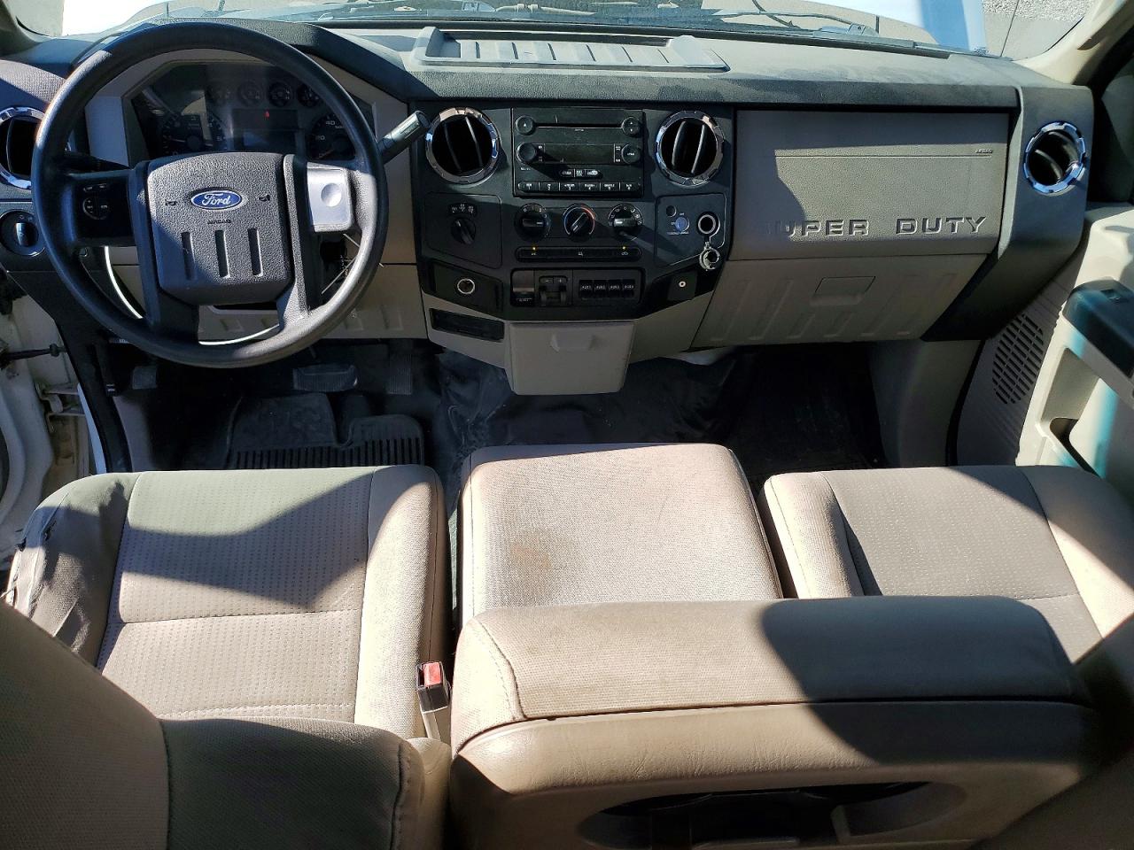 2008 Ford F250 Super Duty White vin: 1FTSX21508EC05603