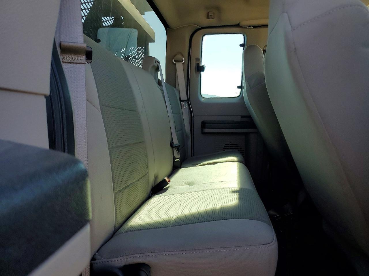 2008 Ford F250 Super Duty White vin: 1FTSX21508EC05603