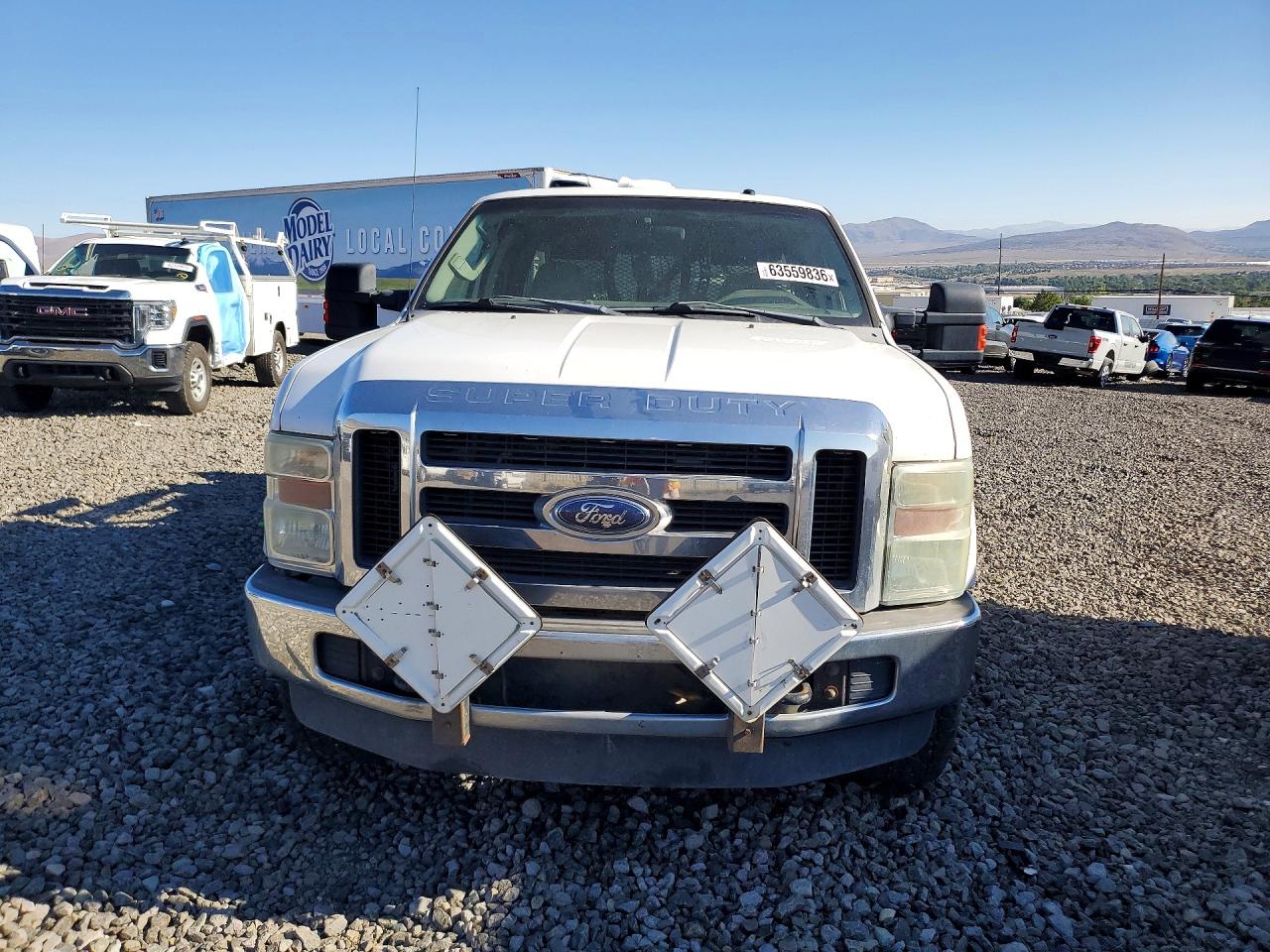 2008 Ford F250 Super Duty White vin: 1FTSX21508EC05603