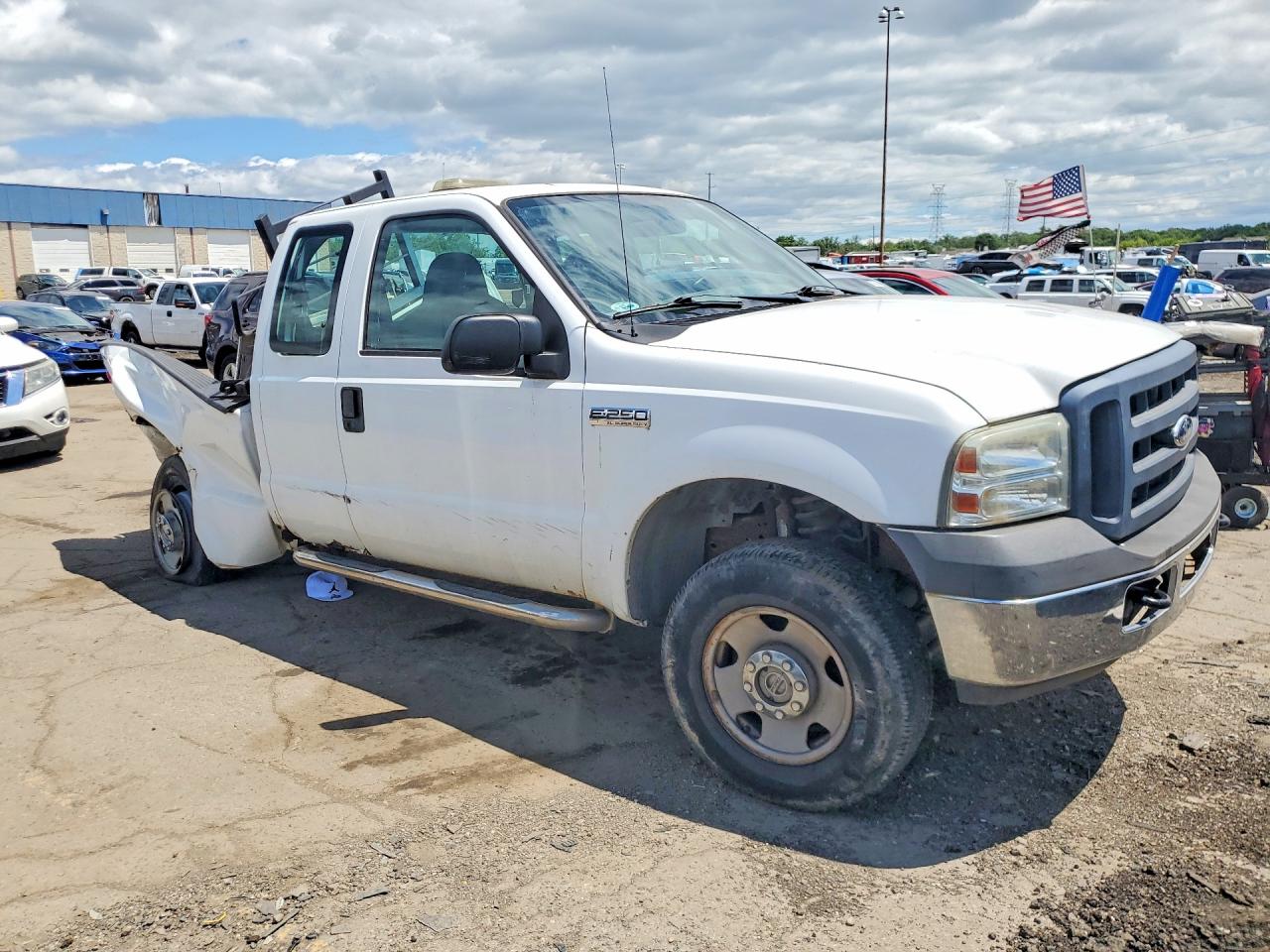 2006 Ford F250 Super Duty White vin: 1FTSX21526EC37210