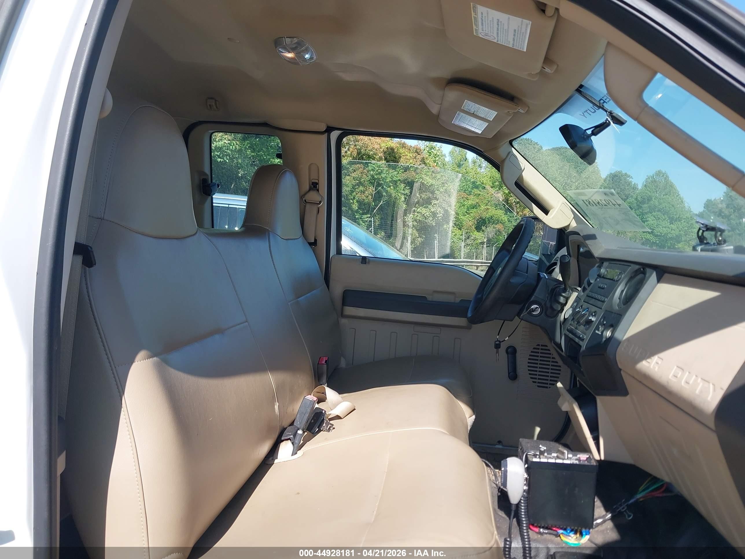 2008 Ford F-250 Fx4/lariat/xl/xlt White vin: 1FTSX21538EE27696