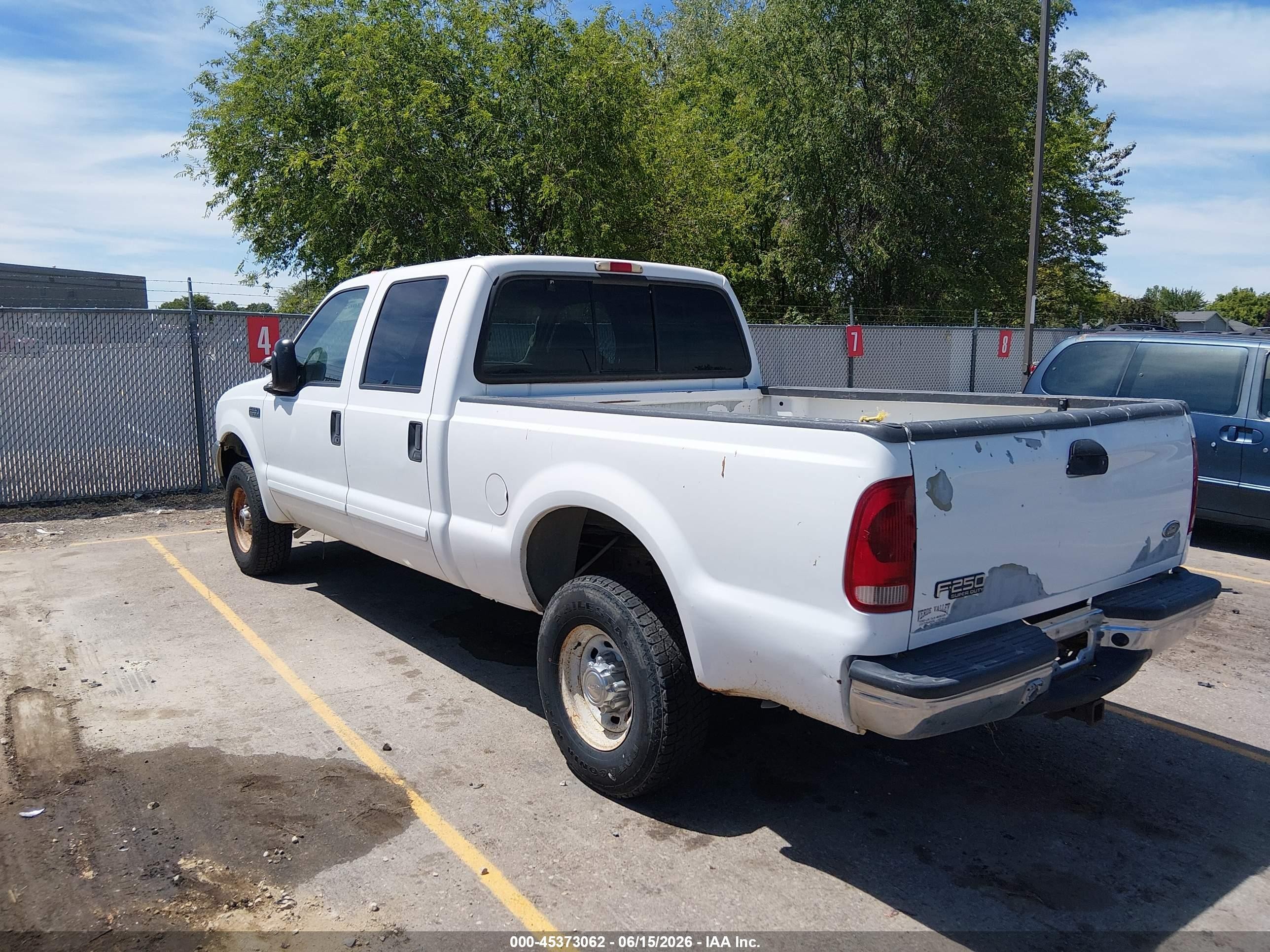 2005 Ford F-250 Lariat/xl/xlt White vin: 1FTSX21545EC73818