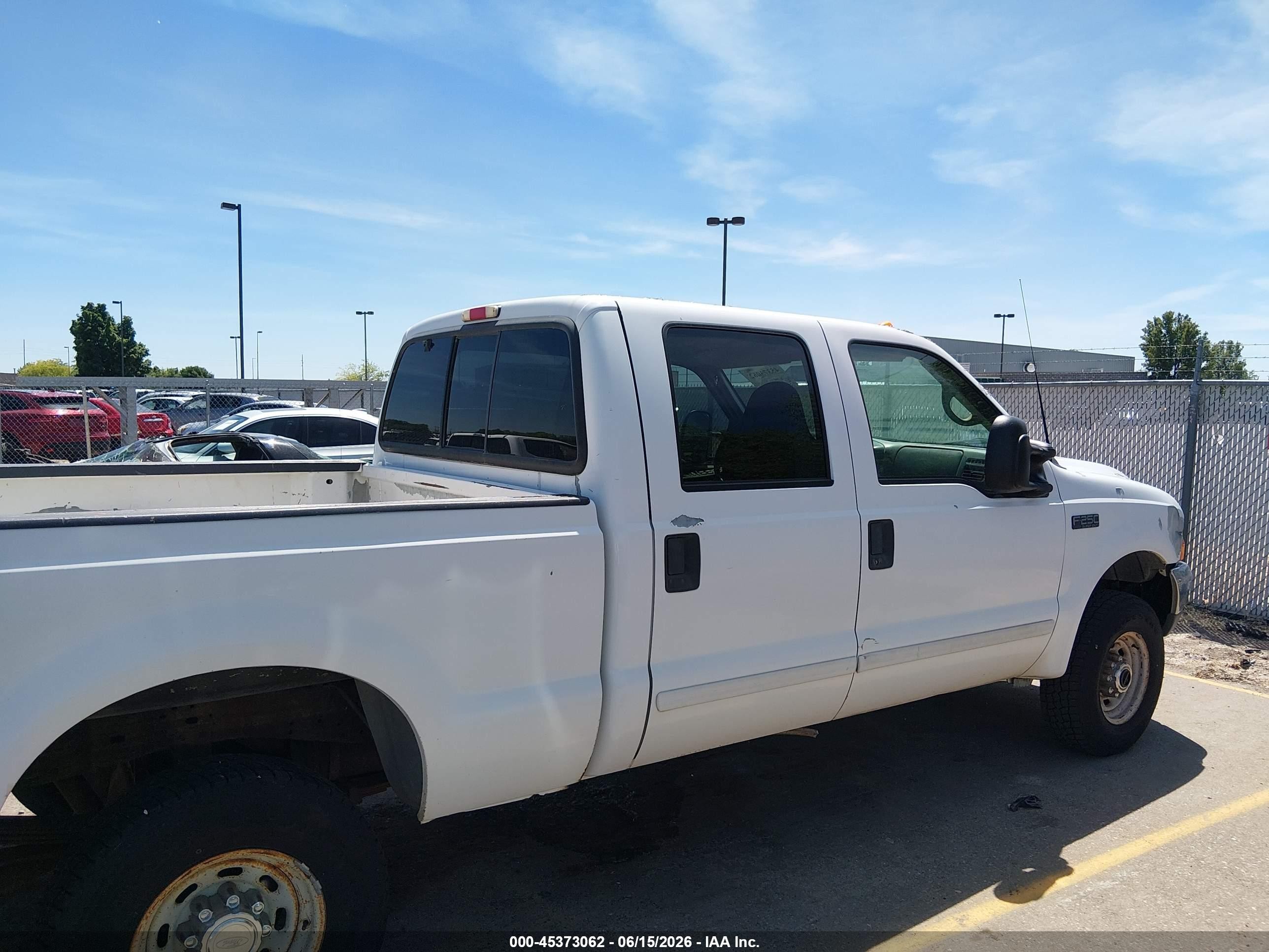 2005 Ford F-250 Lariat/xl/xlt White vin: 1FTSX21545EC73818