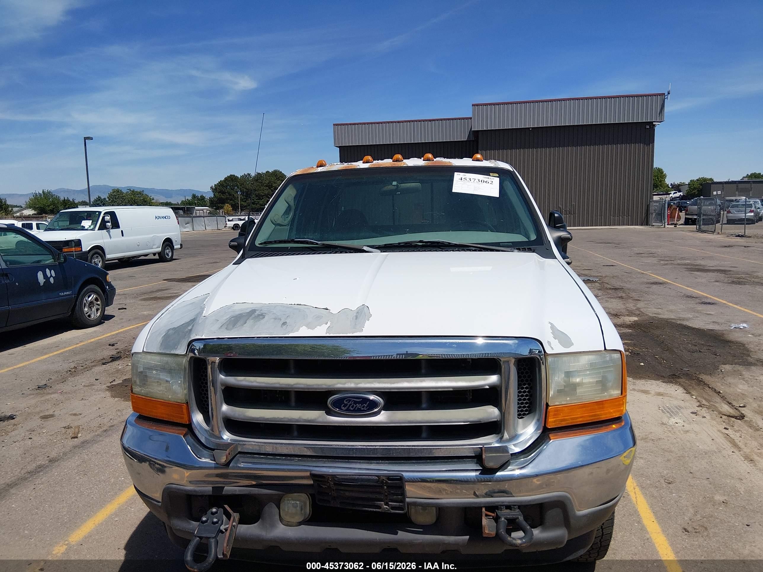 2005 Ford F-250 Lariat/xl/xlt White vin: 1FTSX21545EC73818