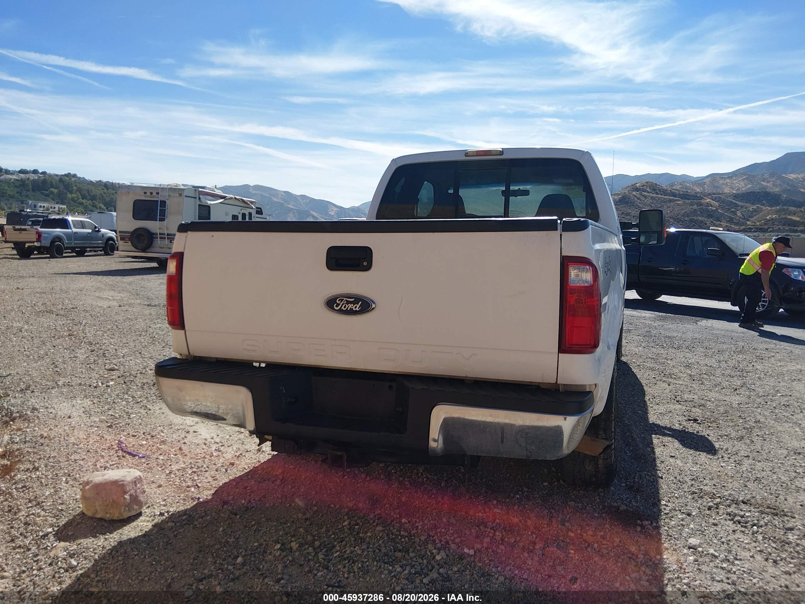 2008 Ford Super Duty F-250 Srw Fx4/lariat/xl/xlt Белый vin: 1FTSX21548EB15662
