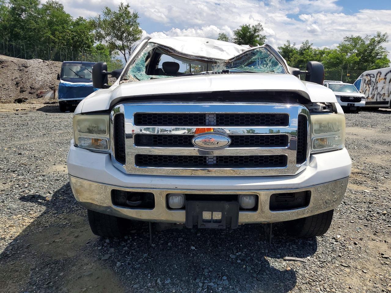 2006 Ford F250 Super Duty White vin: 1FTSX21556ED00770