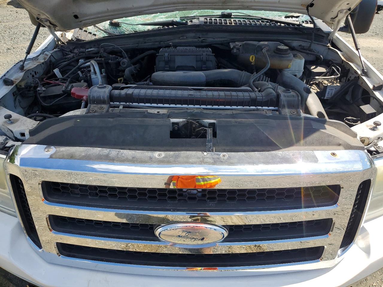 2006 Ford F250 Super Duty White vin: 1FTSX21556ED00770