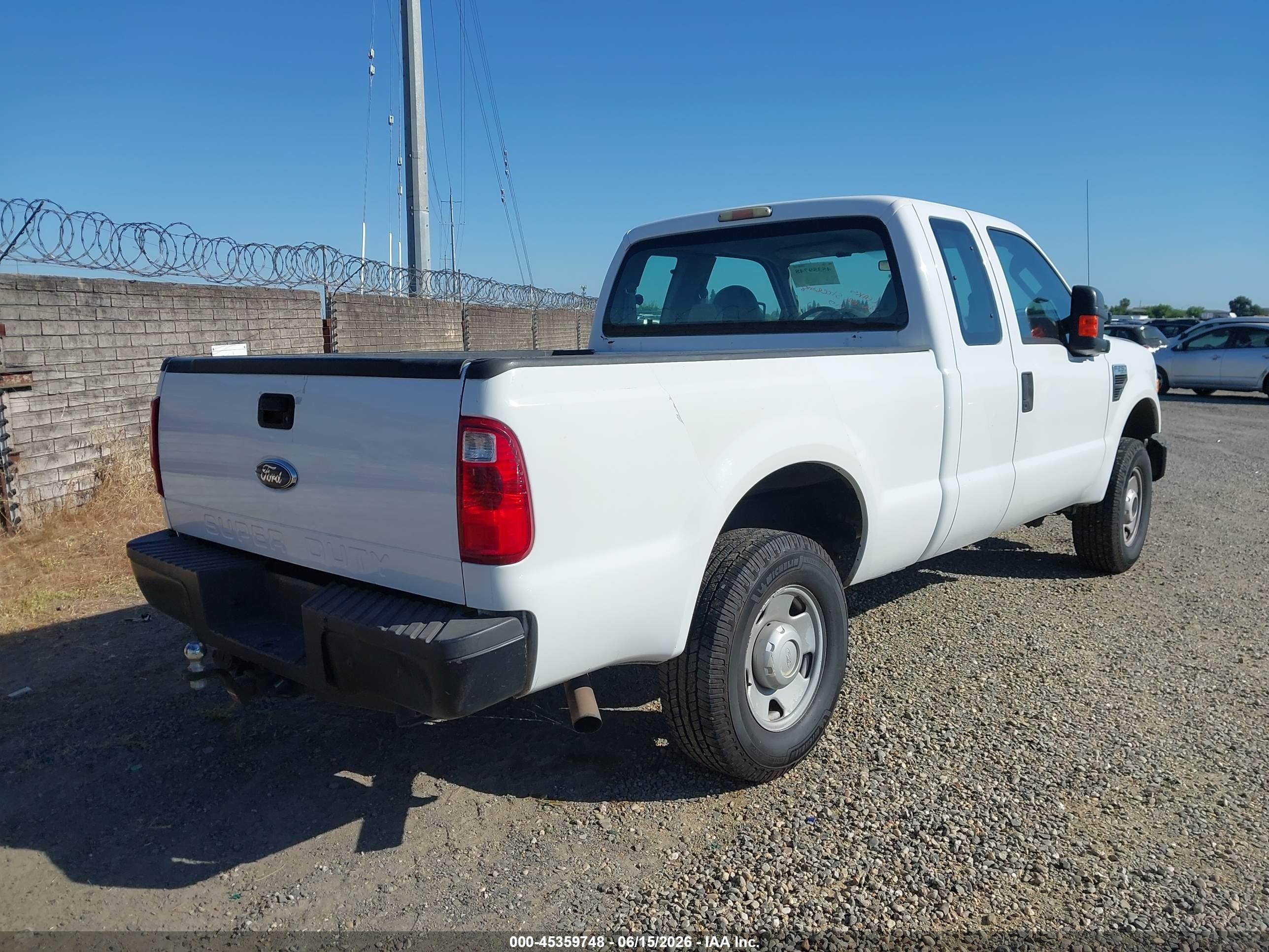 2008 Ford F-250 Fx4/lariat/xl/xlt White vin: 1FTSX21558EA09236