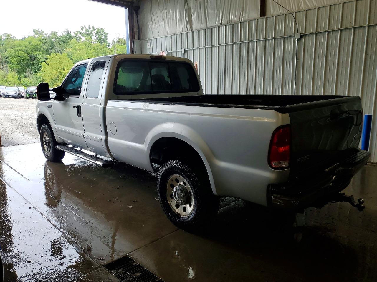 2005 Ford F250 Super Duty Silver vin: 1FTSX21565ED00081
