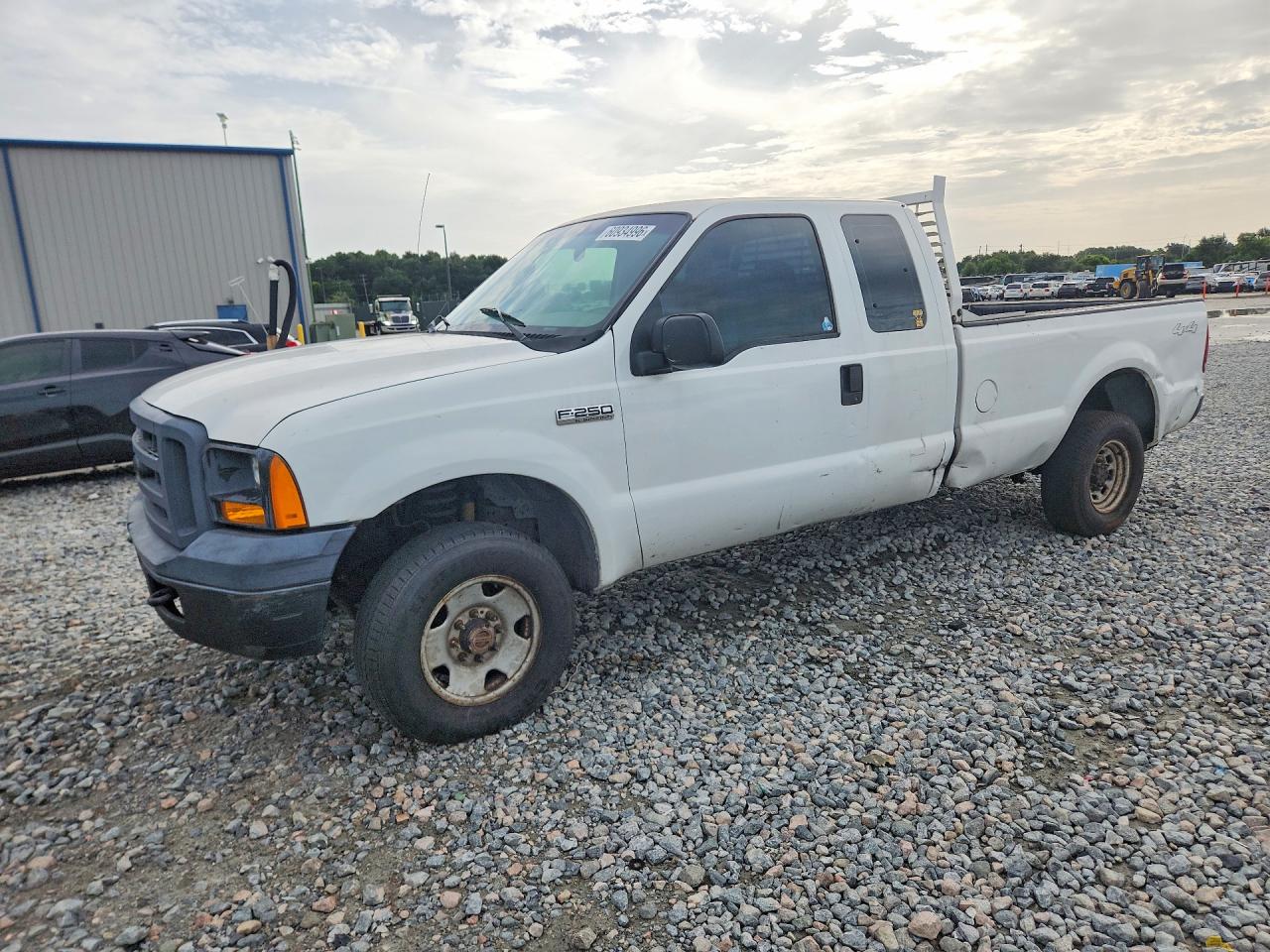 2006 Ford F250 Super Duty White vin: 1FTSX21566ED35592