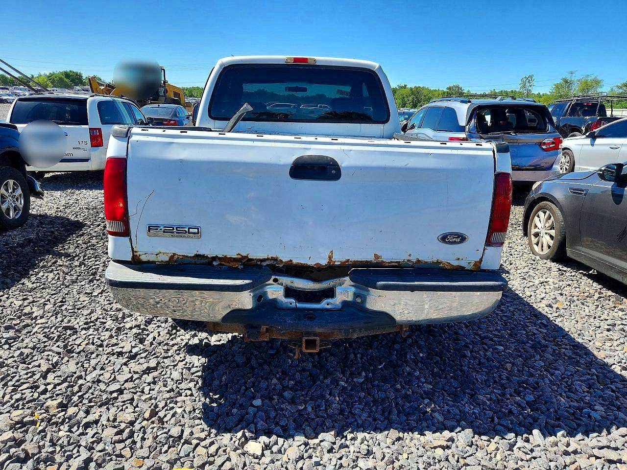2005 Ford F250 Super Duty White vin: 1FTSX21575ED17410